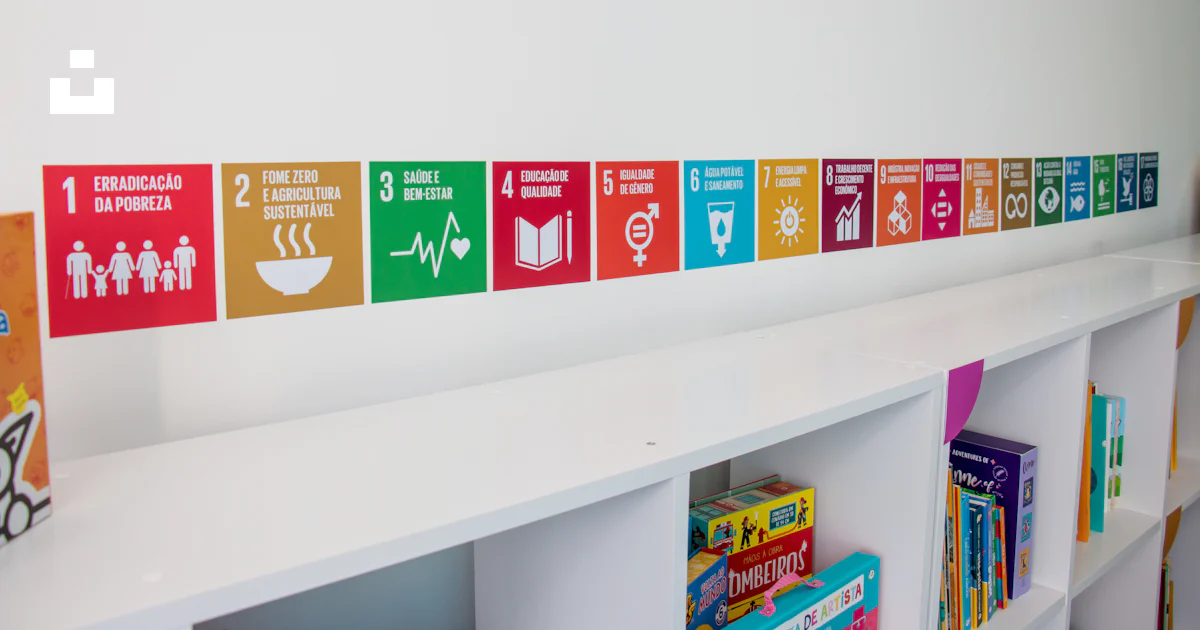 Resources Colorful Sign A row of colorful signs on a white shelf photo – Free Education Image ...
