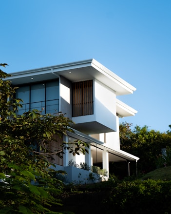 a white building with a lot of windows on it