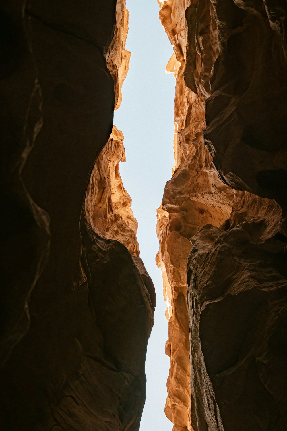 a narrow slot in the side of a mountain