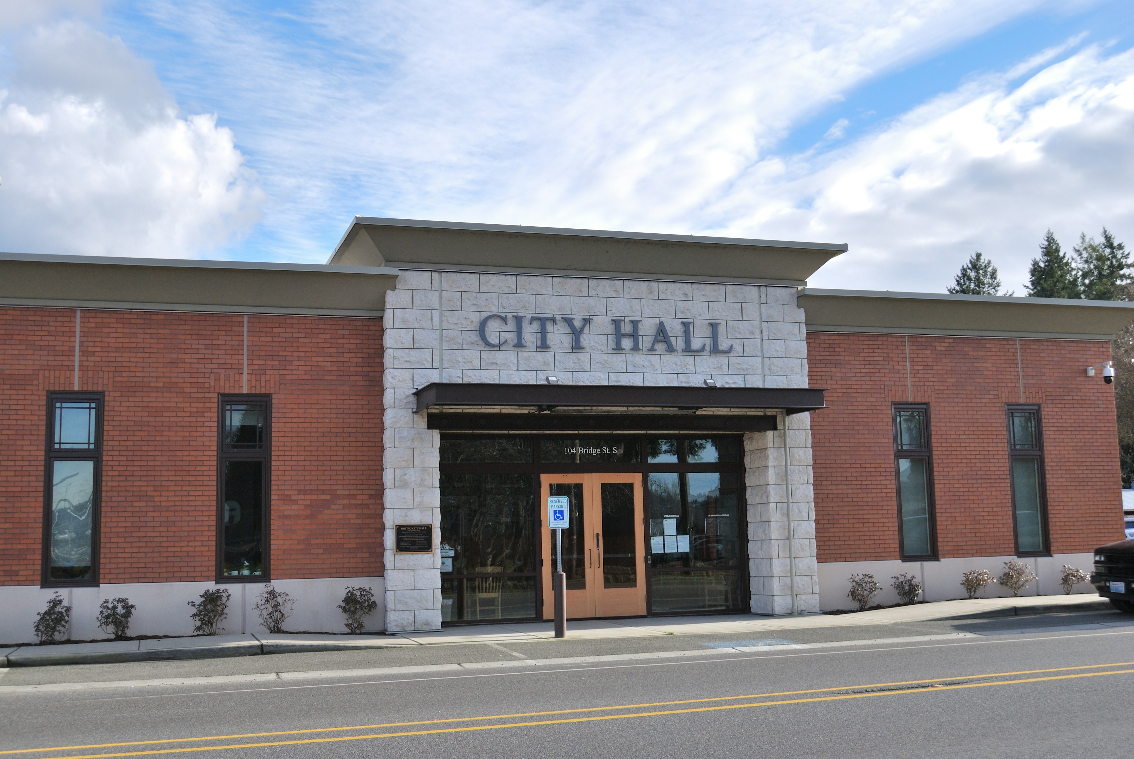 NYC Mayoral Race Highlights Shifting Political Landscape