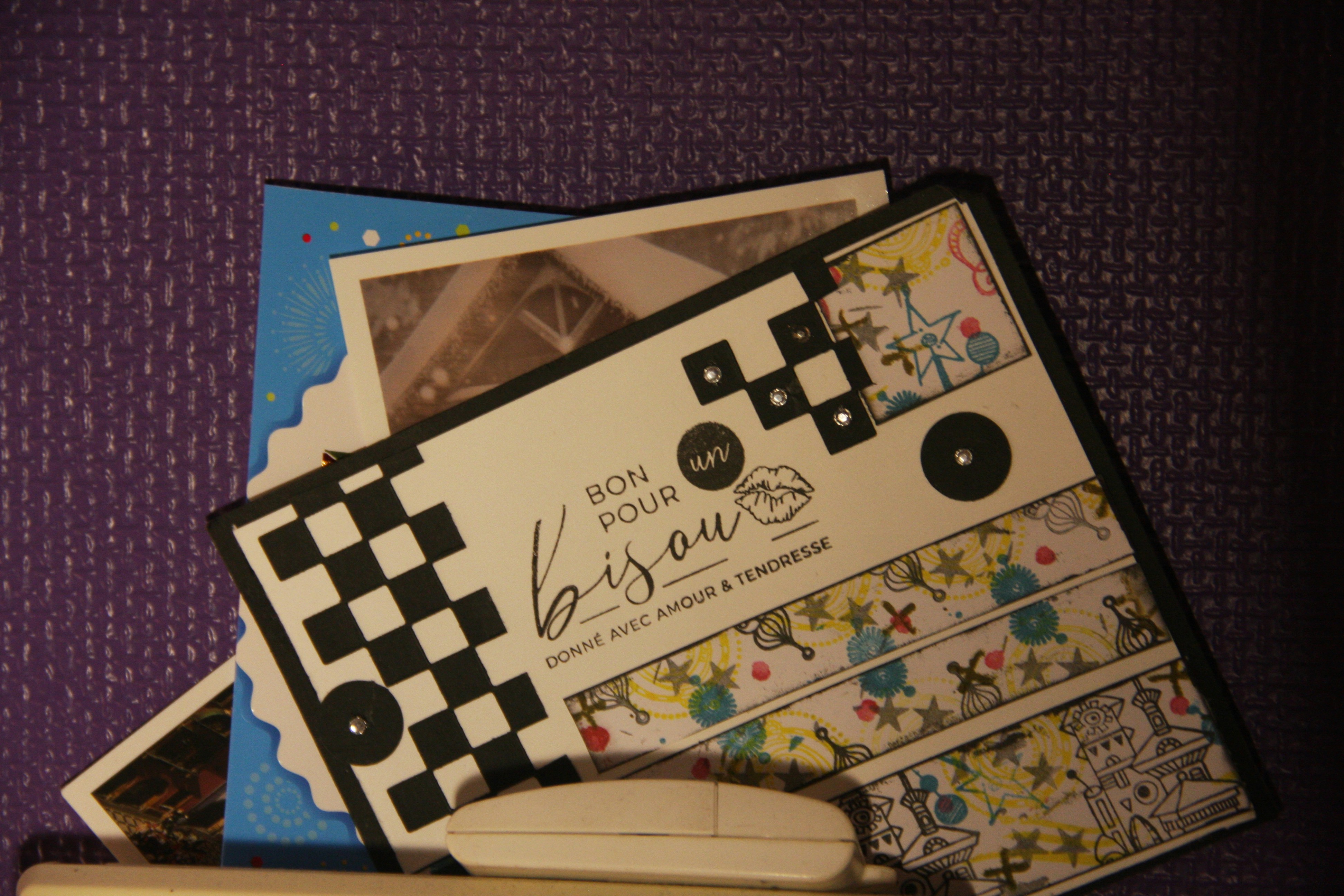 Quel papier choisir pour vos cartes postales ?