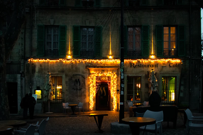 Best Outdoor Seating Restaurants in Avignon for Dining Under Open Skies