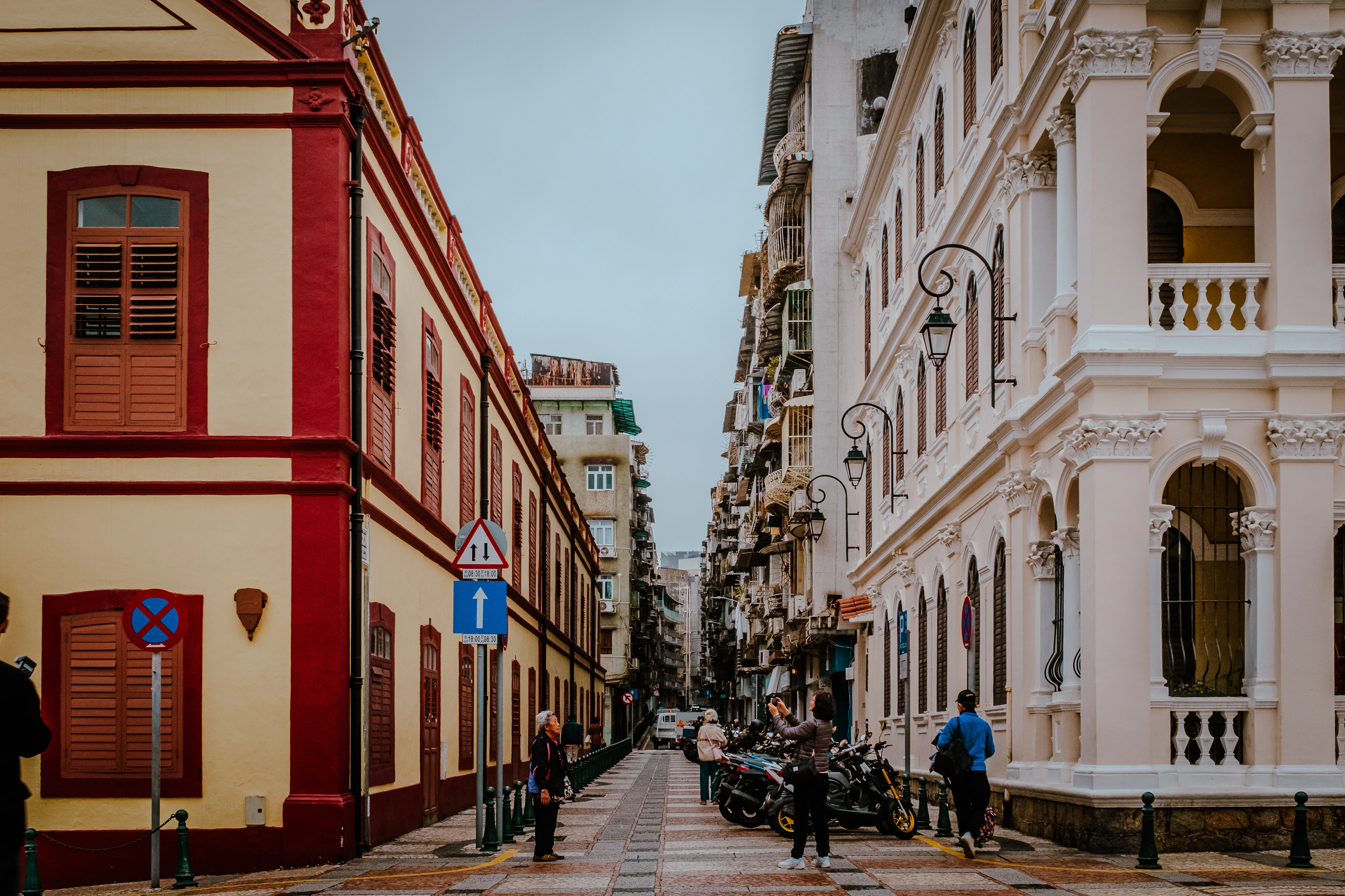 Portuguese classics and Cantonese mornings, Macau