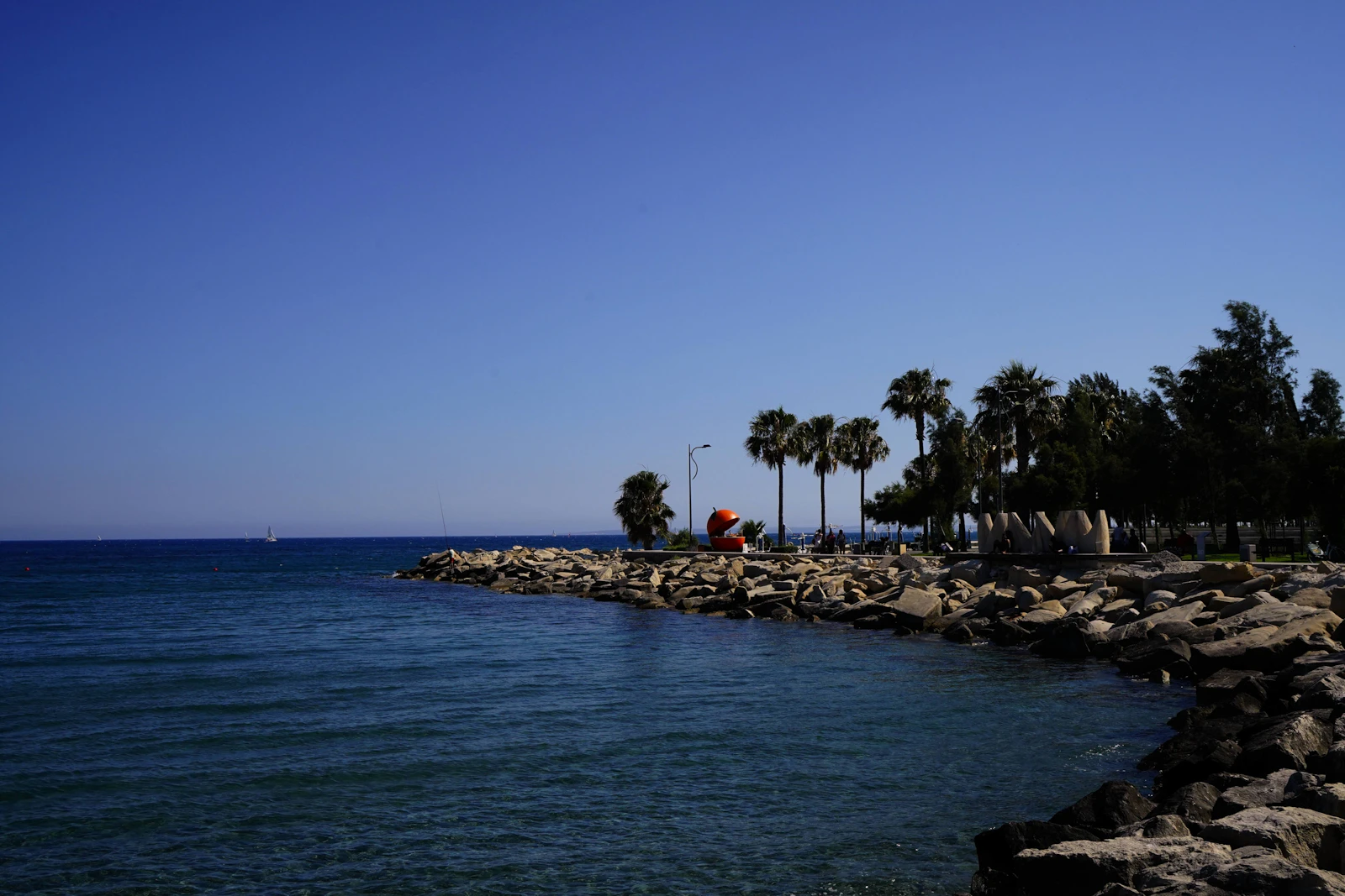 Amathus Beach Hotel Limassol: Seafront Elegance on the Cypriot Coast
