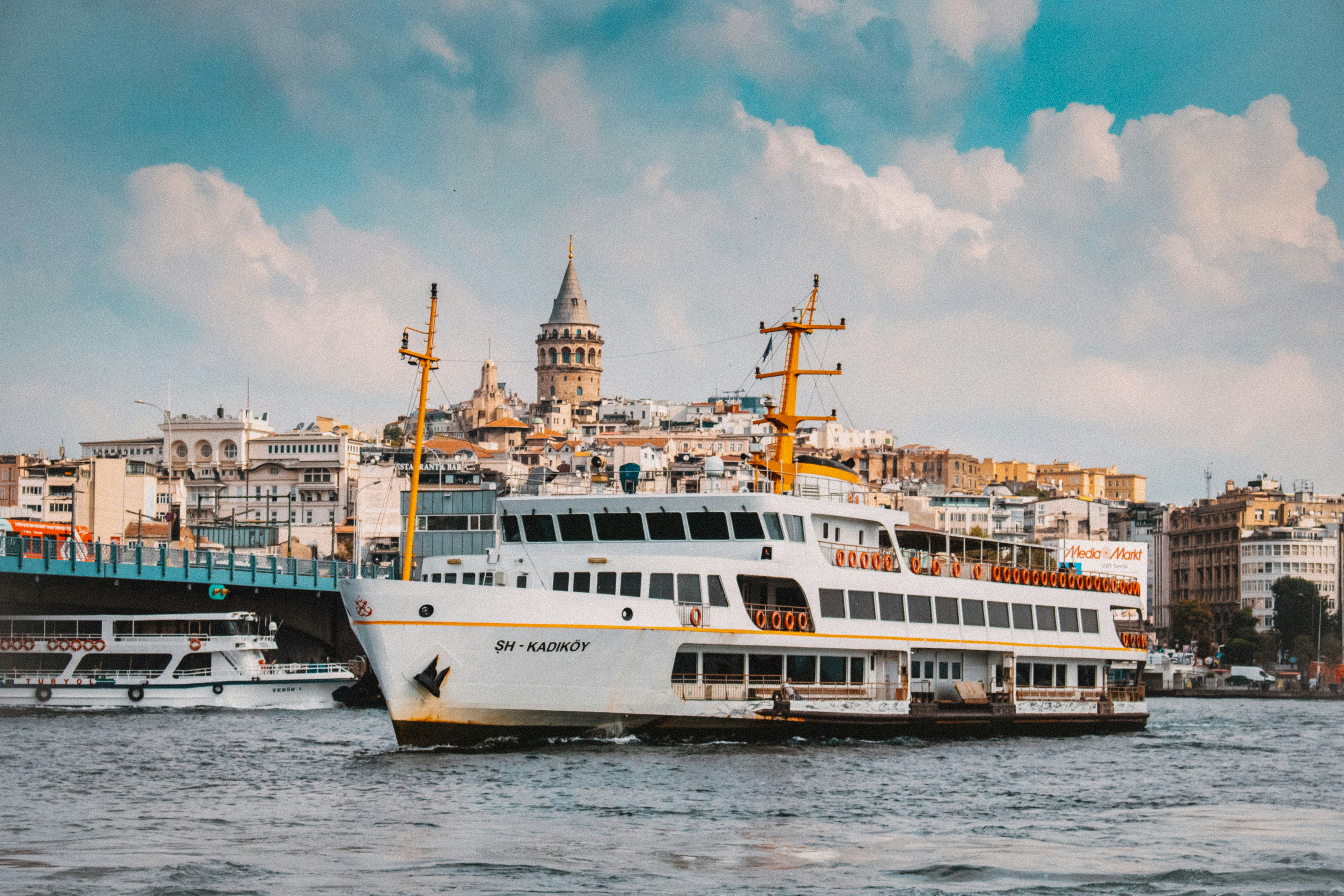 Photo by hasanberkantt