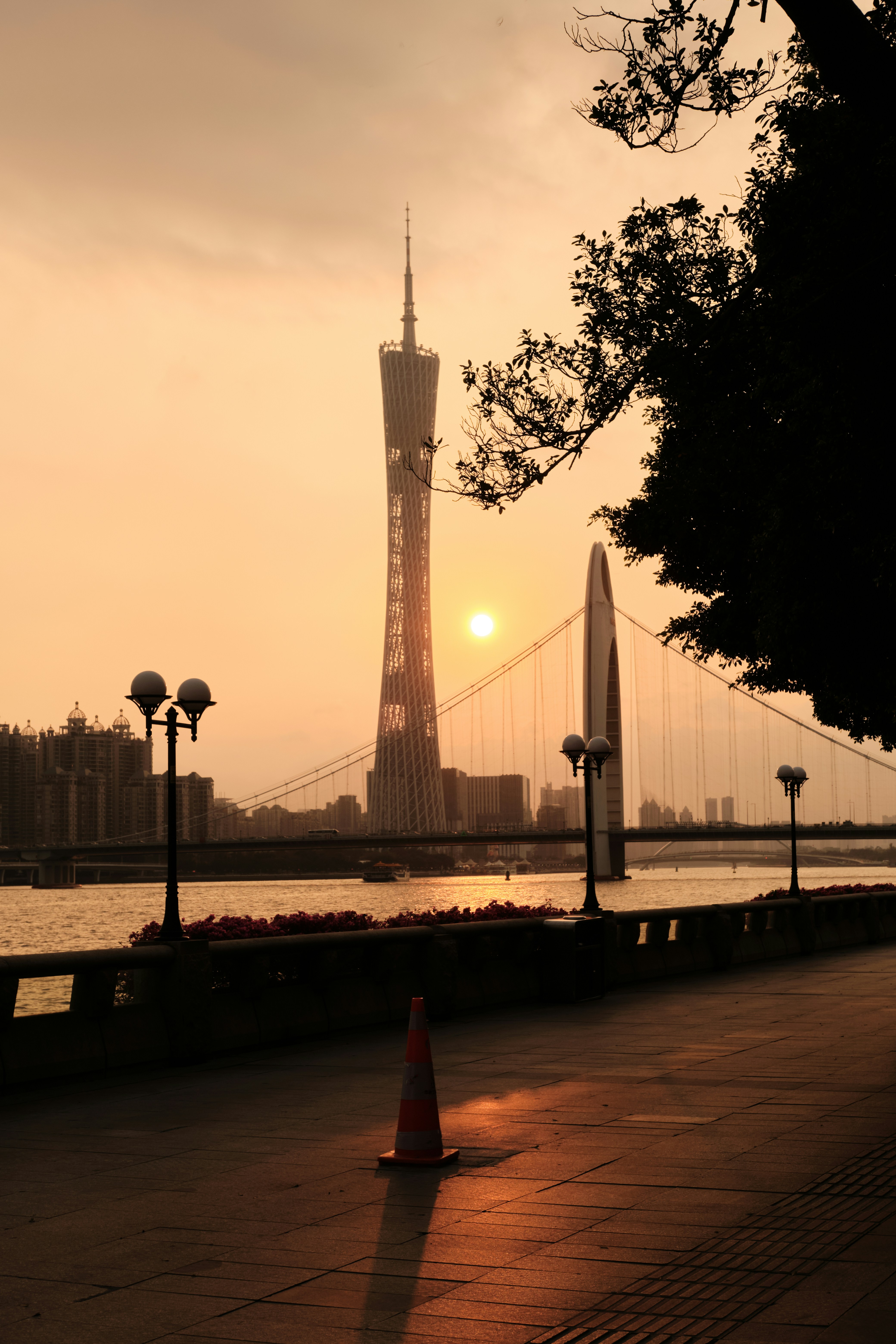 Shanghai skyline featuring the Bund and Oriental Pearl Tower at dusk