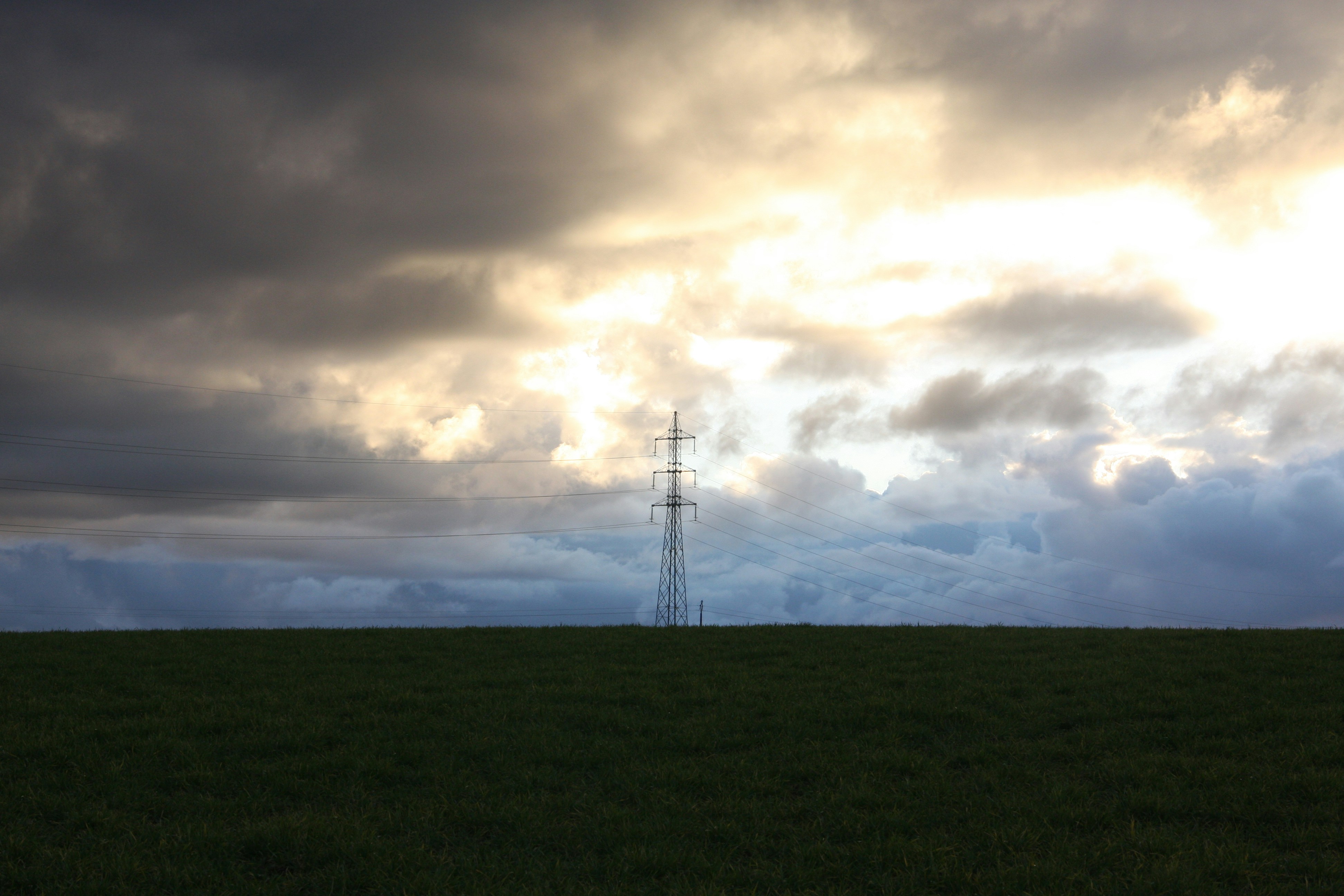 RTE to renew 40% of the high-voltage electricity grid by 2040