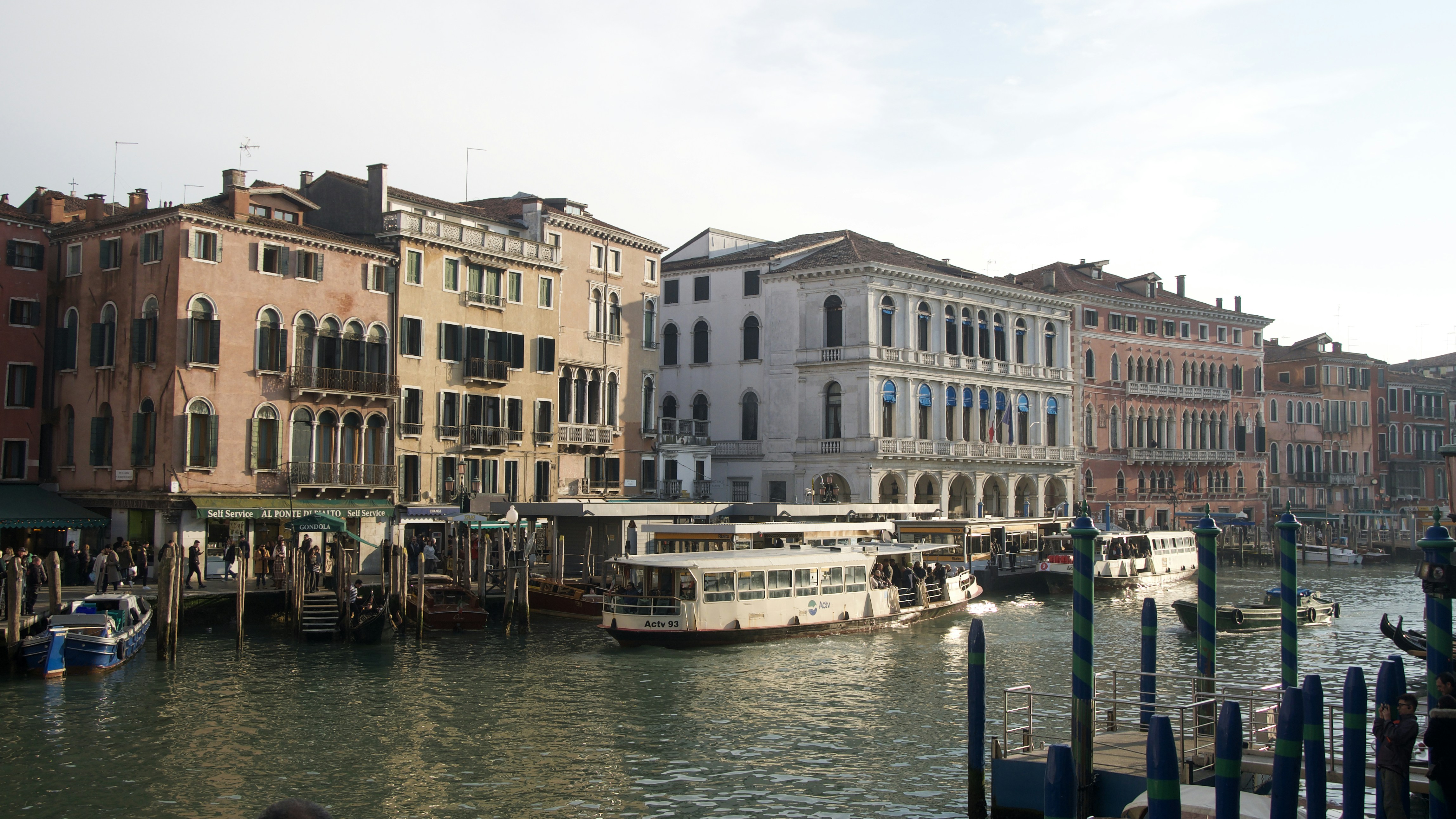 Photo by jacobzietek