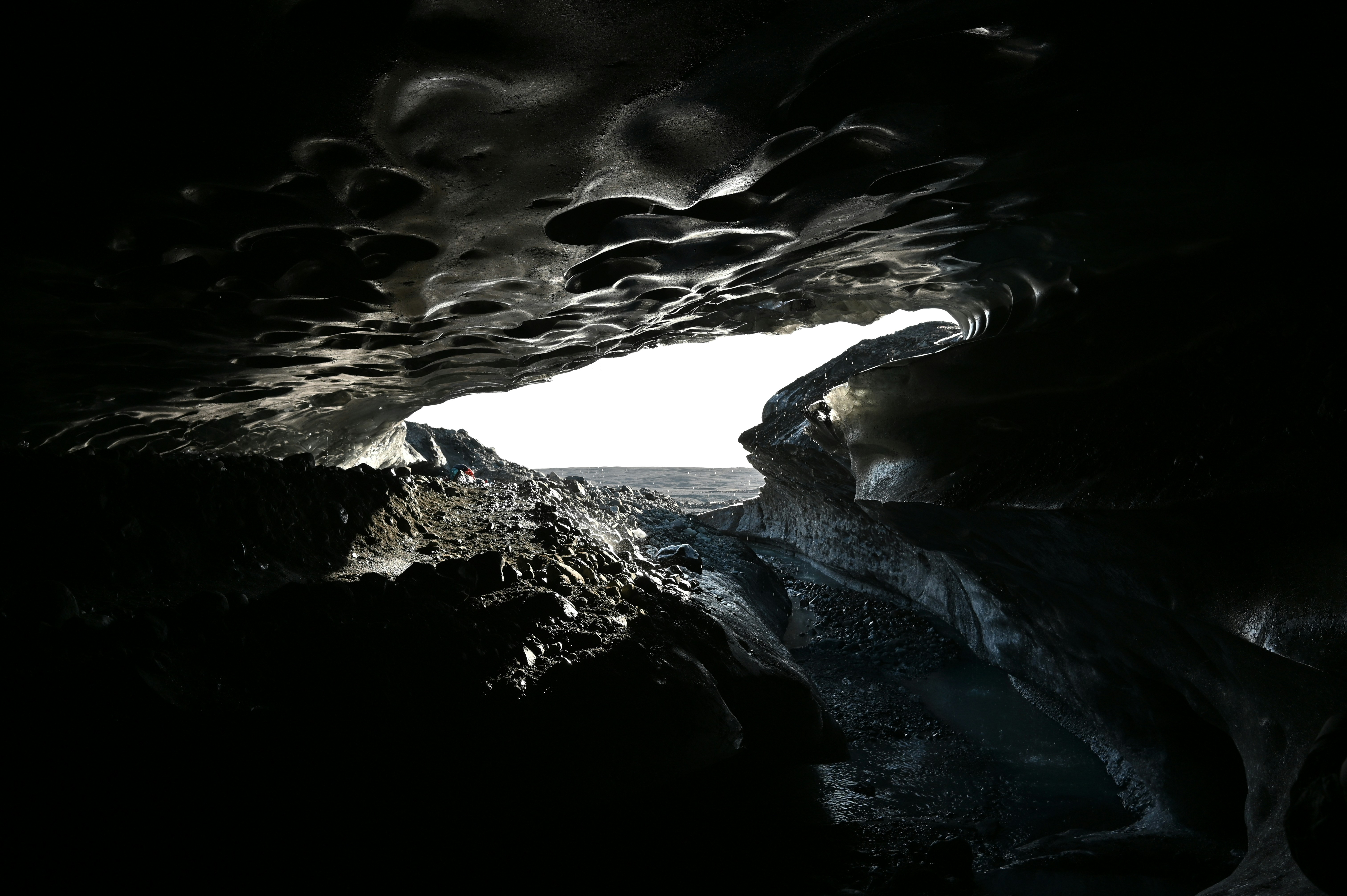 The Science Behind The Breath: Air Pressure and Temperature (image credits: unsplash)