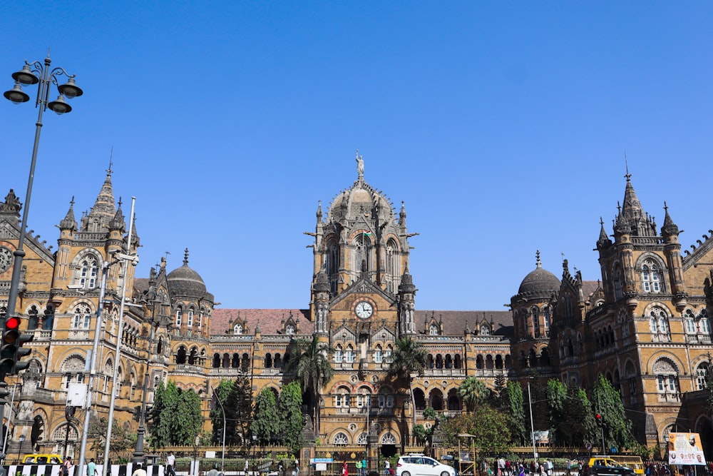 a large building with a clock on the front of it