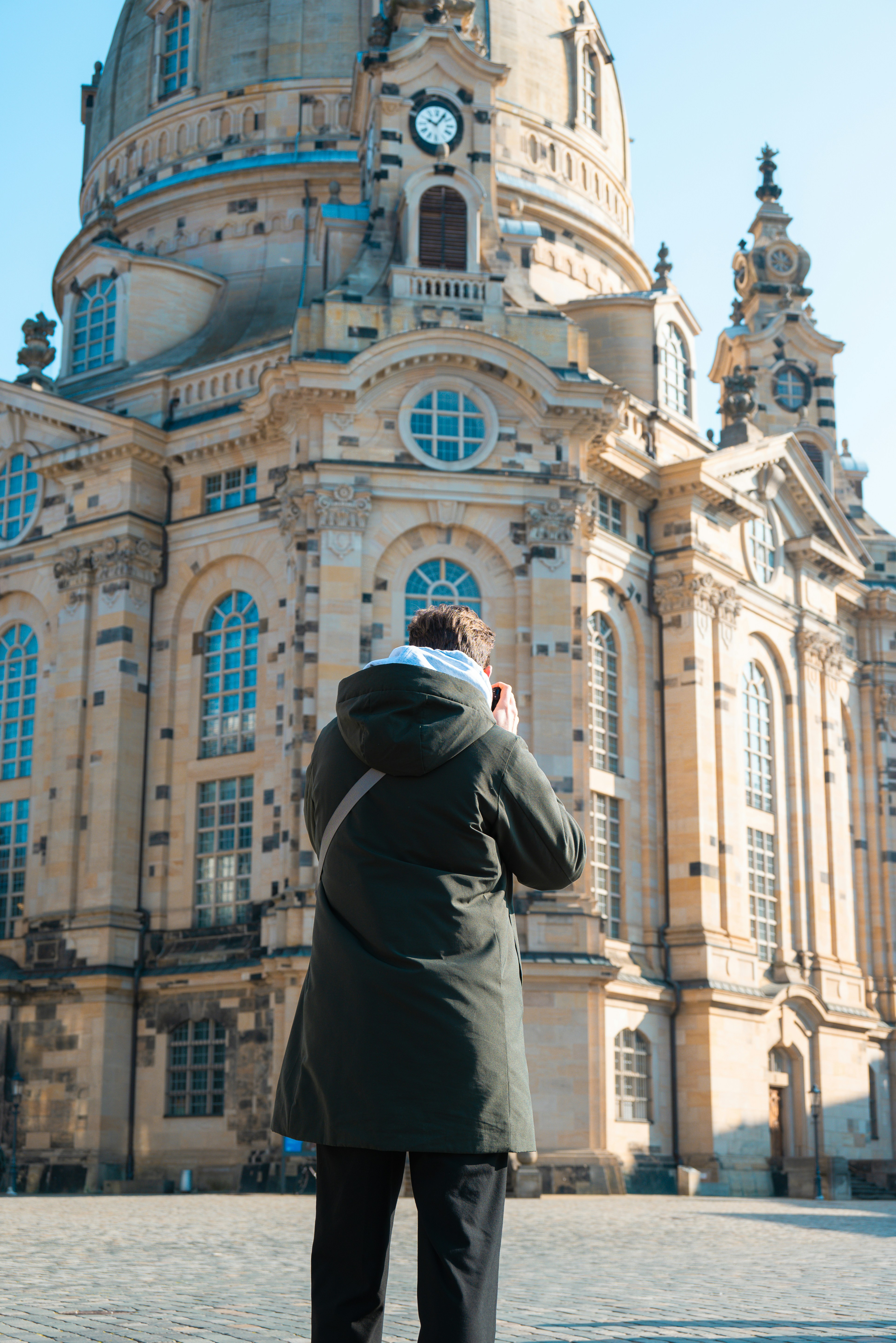 What the Elbe Actually Means to Daily Life Here