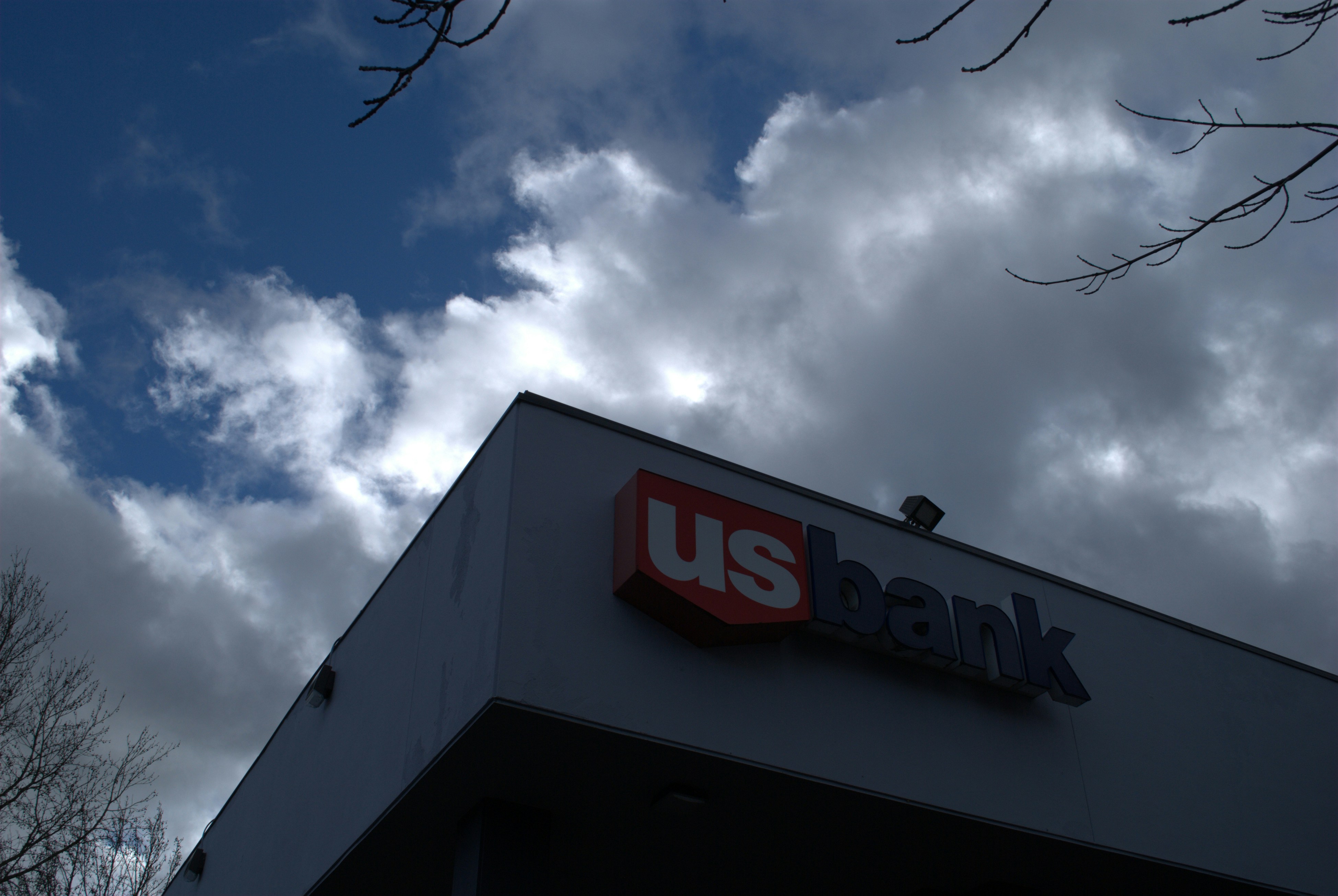 UBS Surges on First Nod for US National Bank License