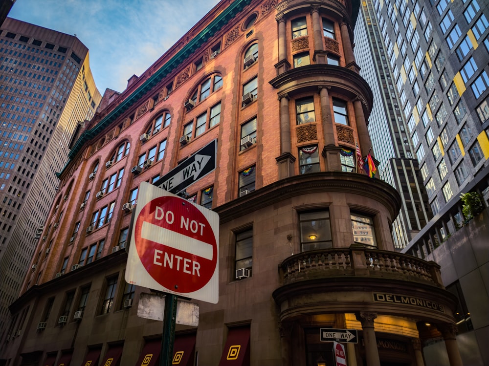 a do not enter sign in front of a building