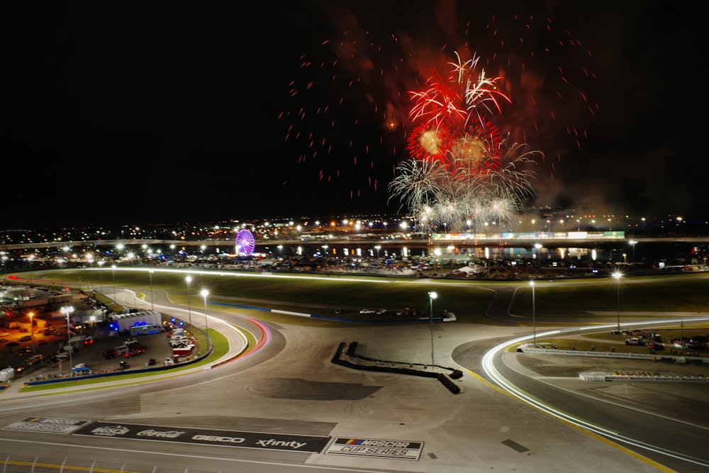 fireworks are lit up in the night sky