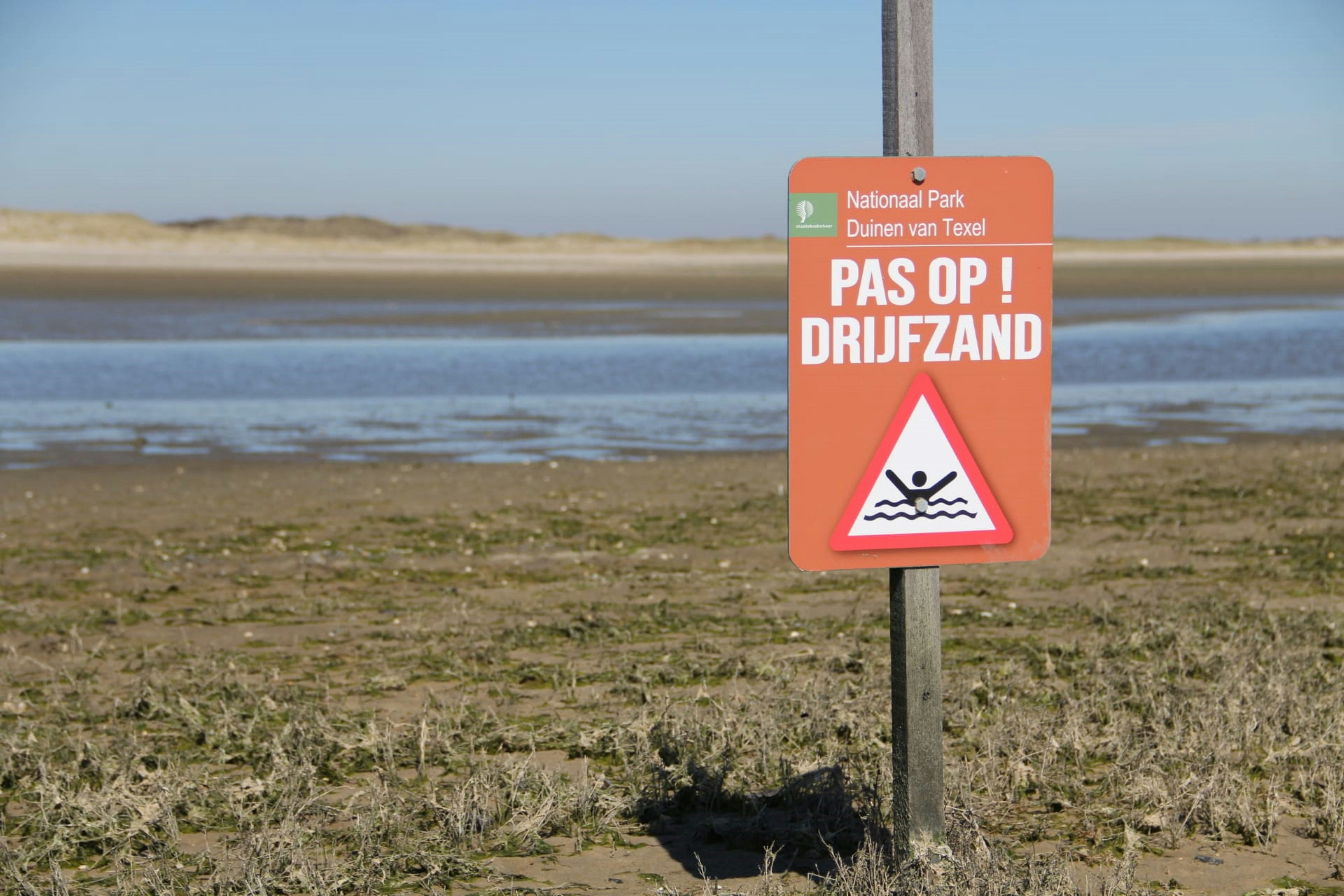 Plage des Hemmes view 2