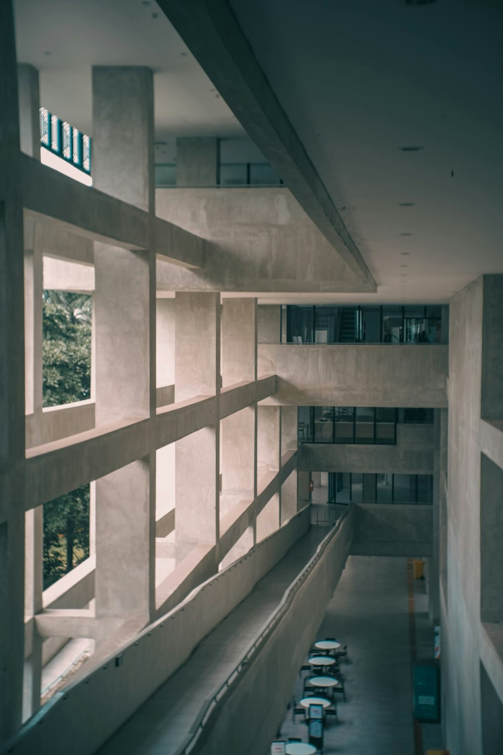 a building with a lot of windows in it