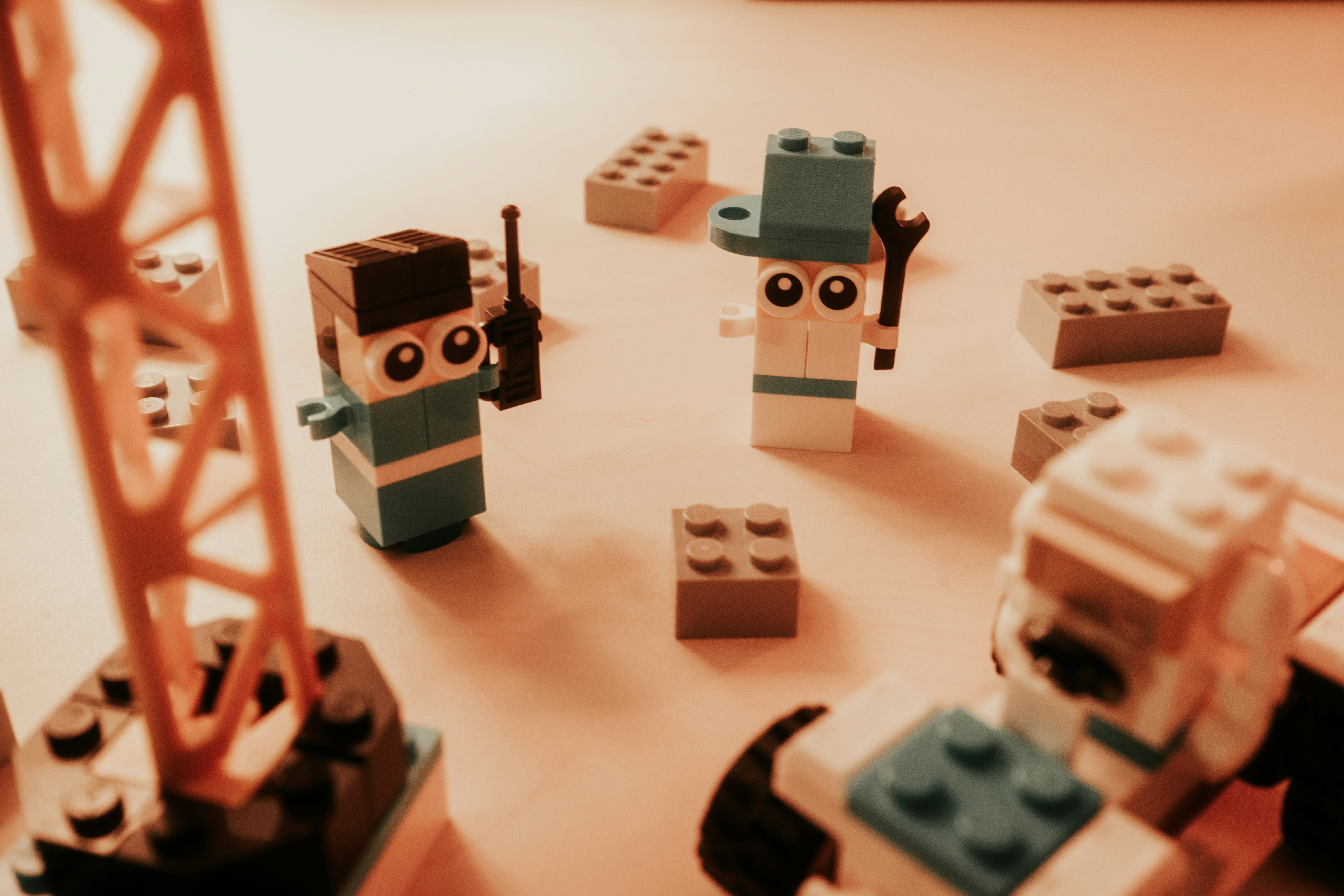 a group of legos sitting on top of a table