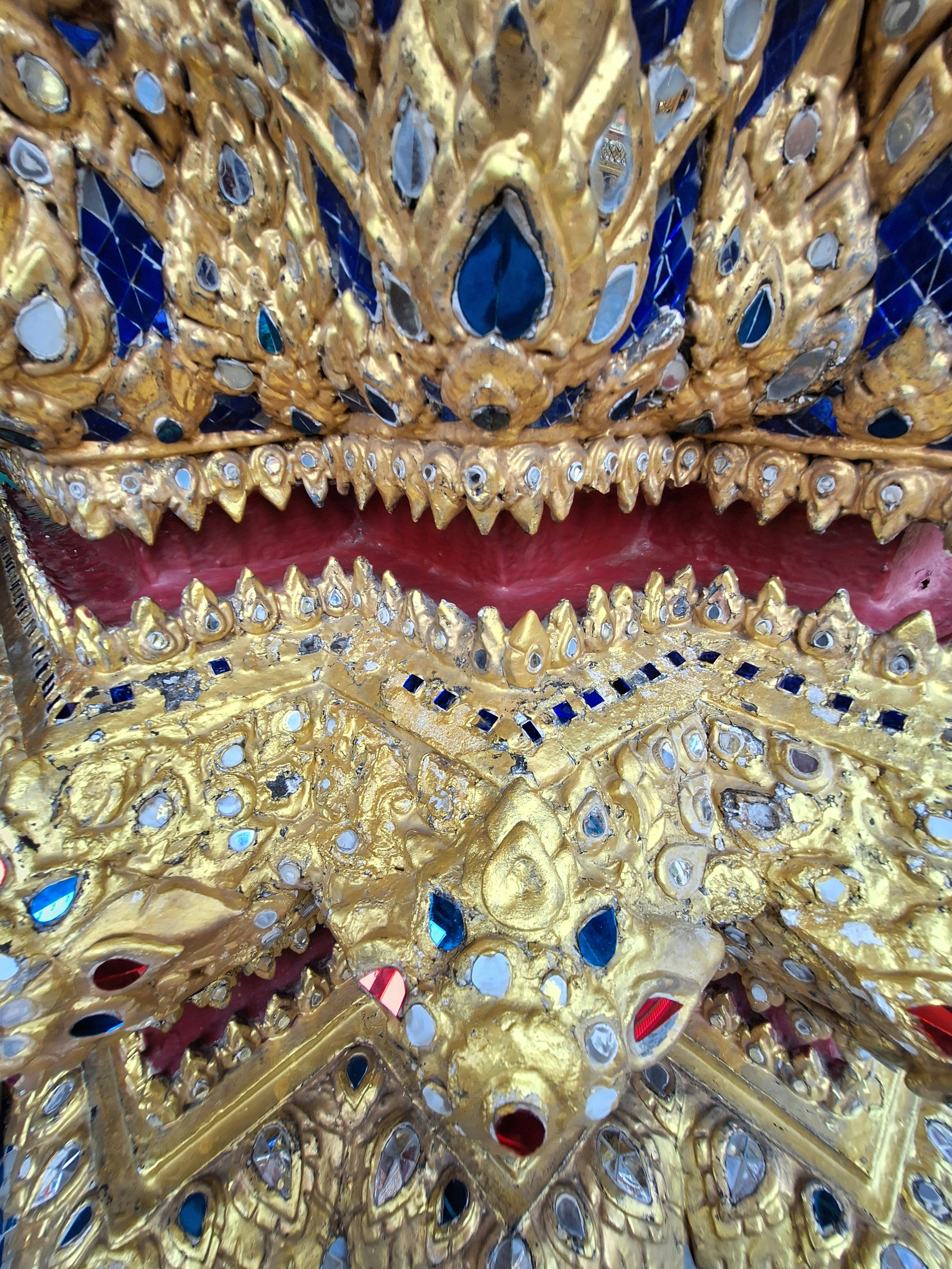 Navigating Thai Face Culture and Conflict Resolution