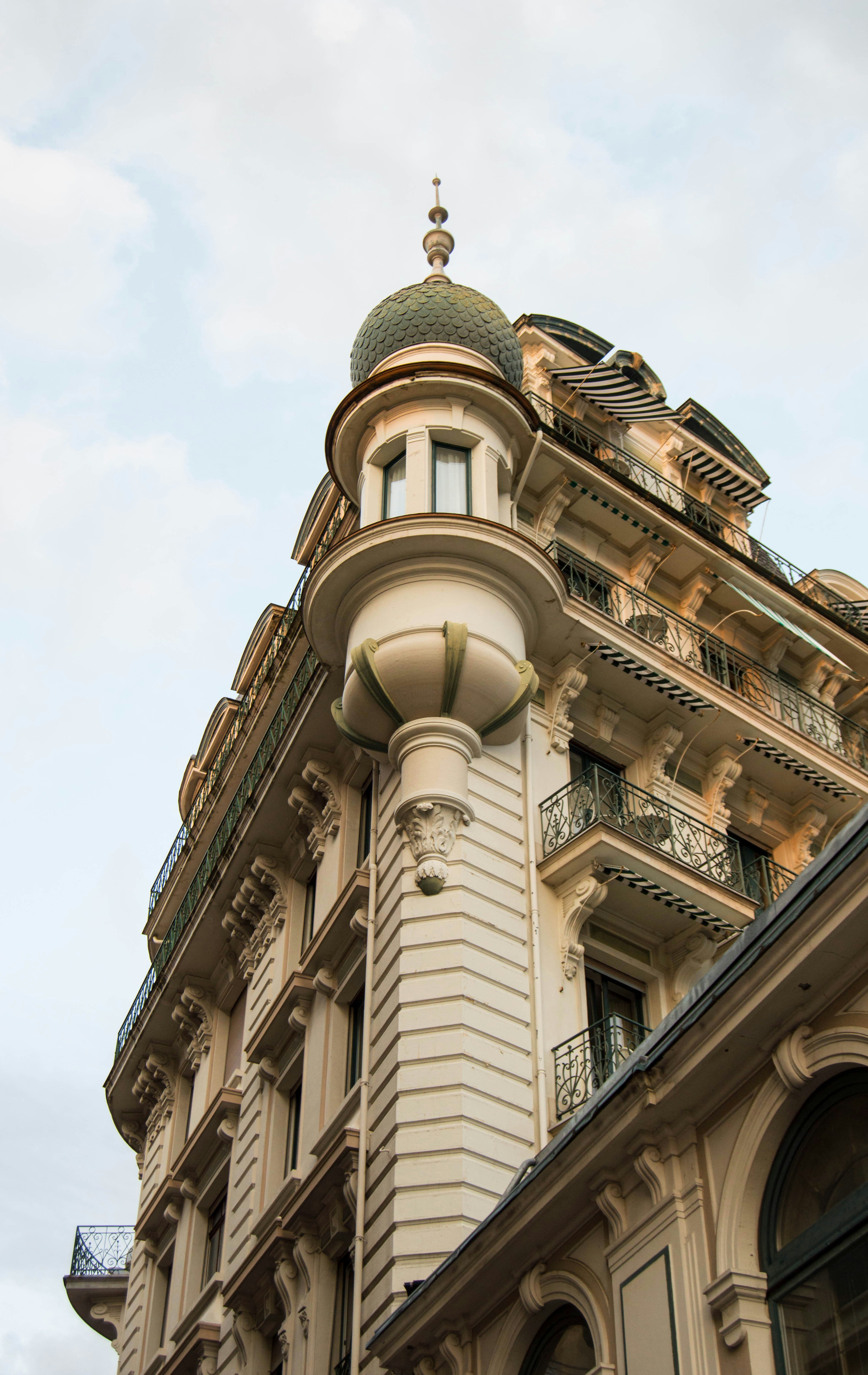 Photo by lucasgallone