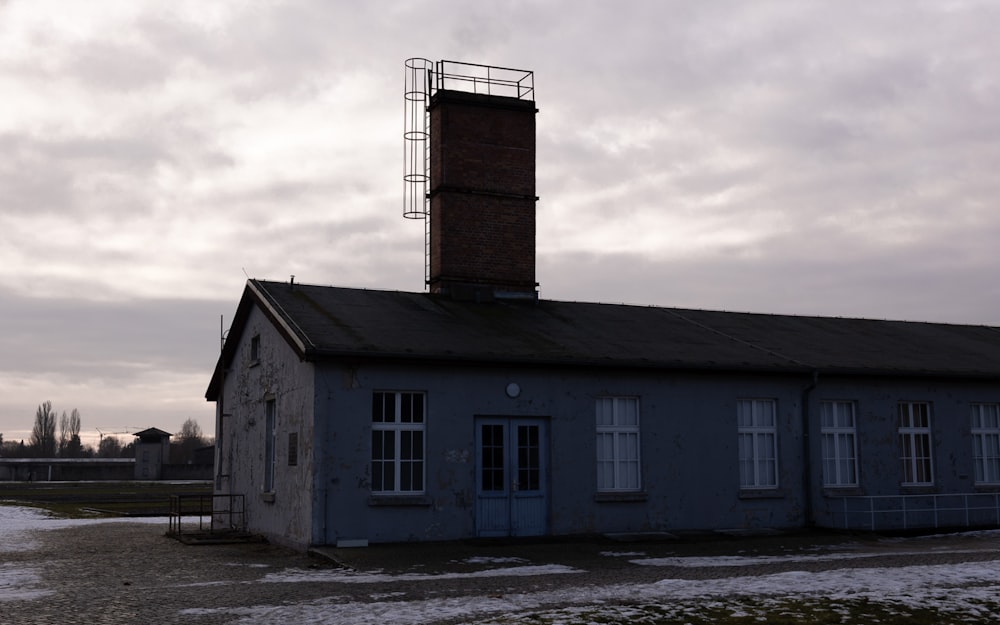 an old building with a tower on top of it