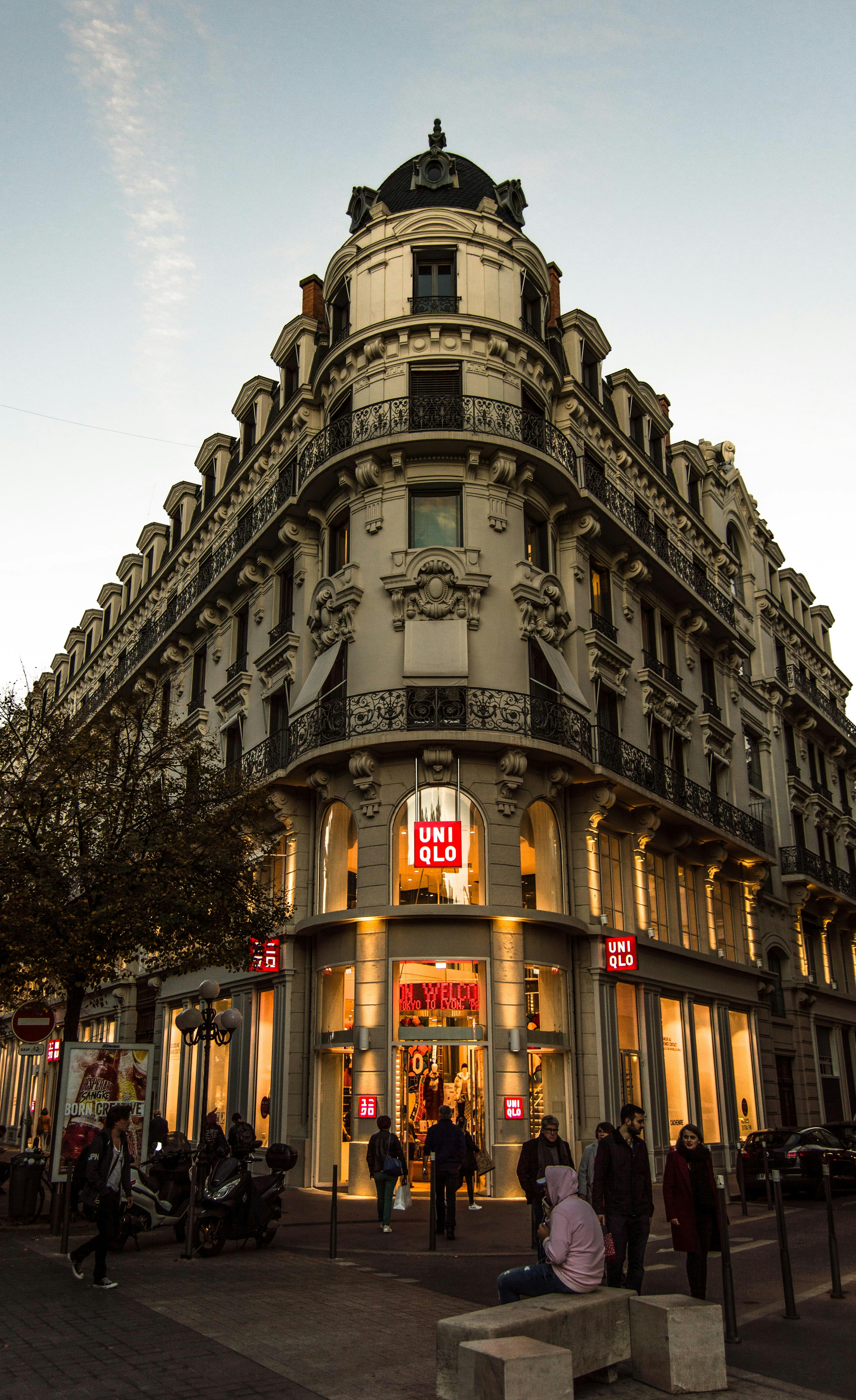 Photo by lucasgallone