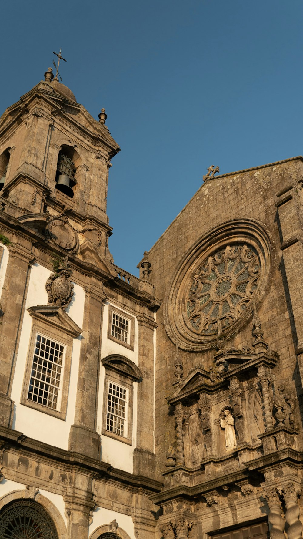 a large building with a clock on the front of it