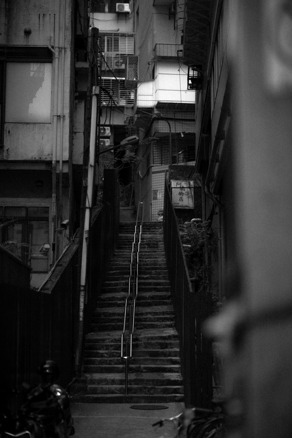 a black and white photo of some stairs