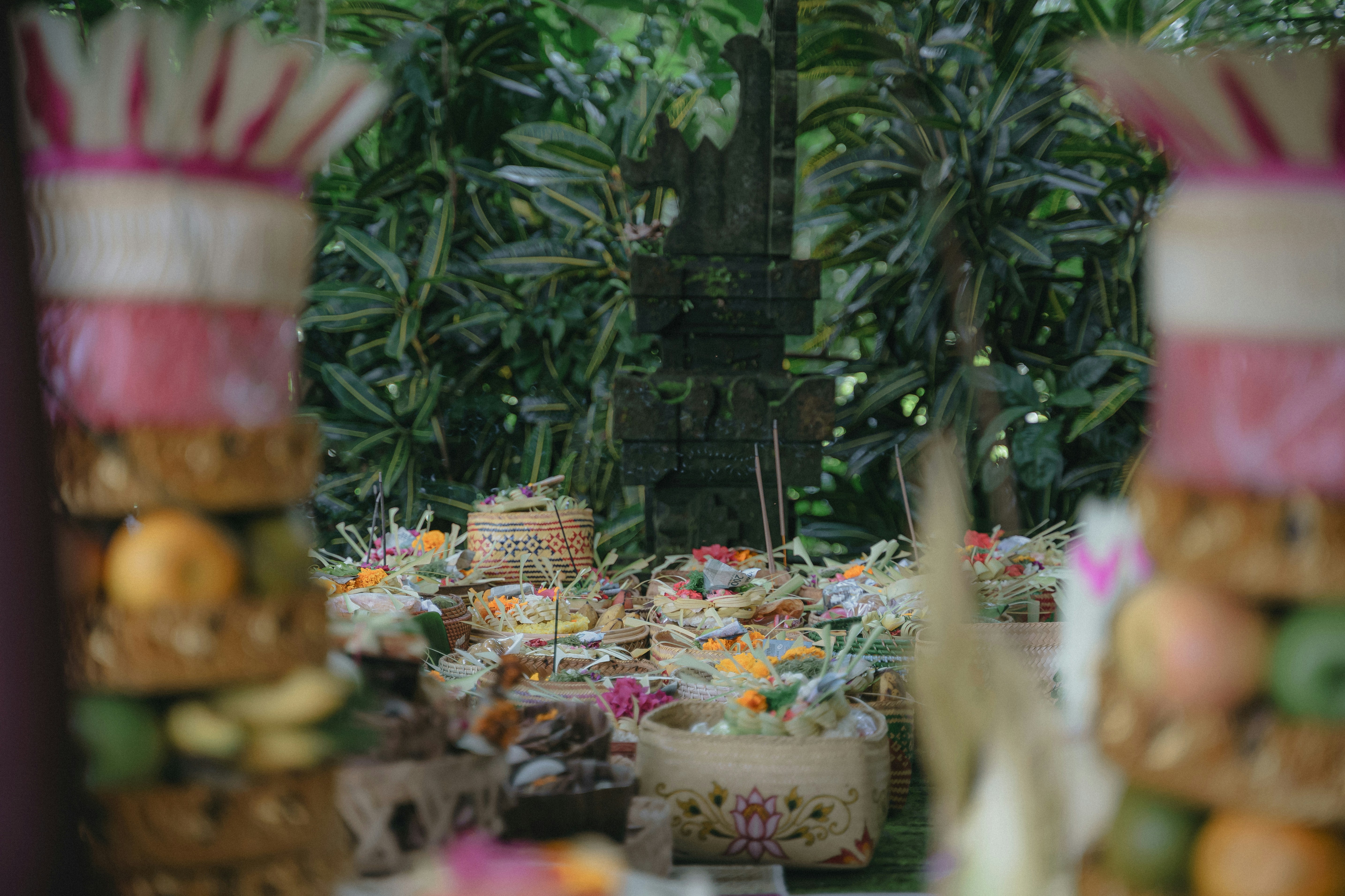 a bunch of baskets that are sitting on a table