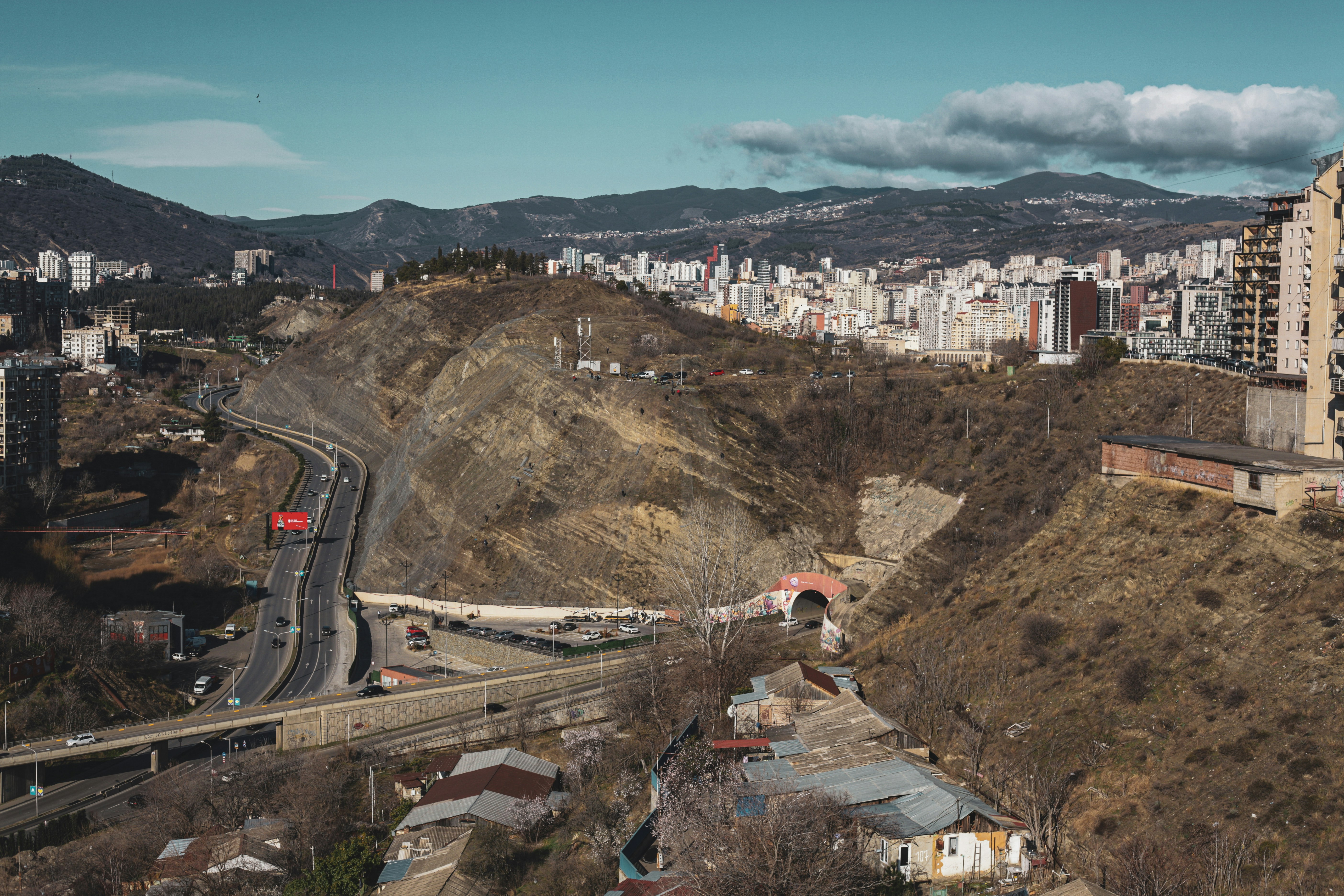Photo by nikolloz