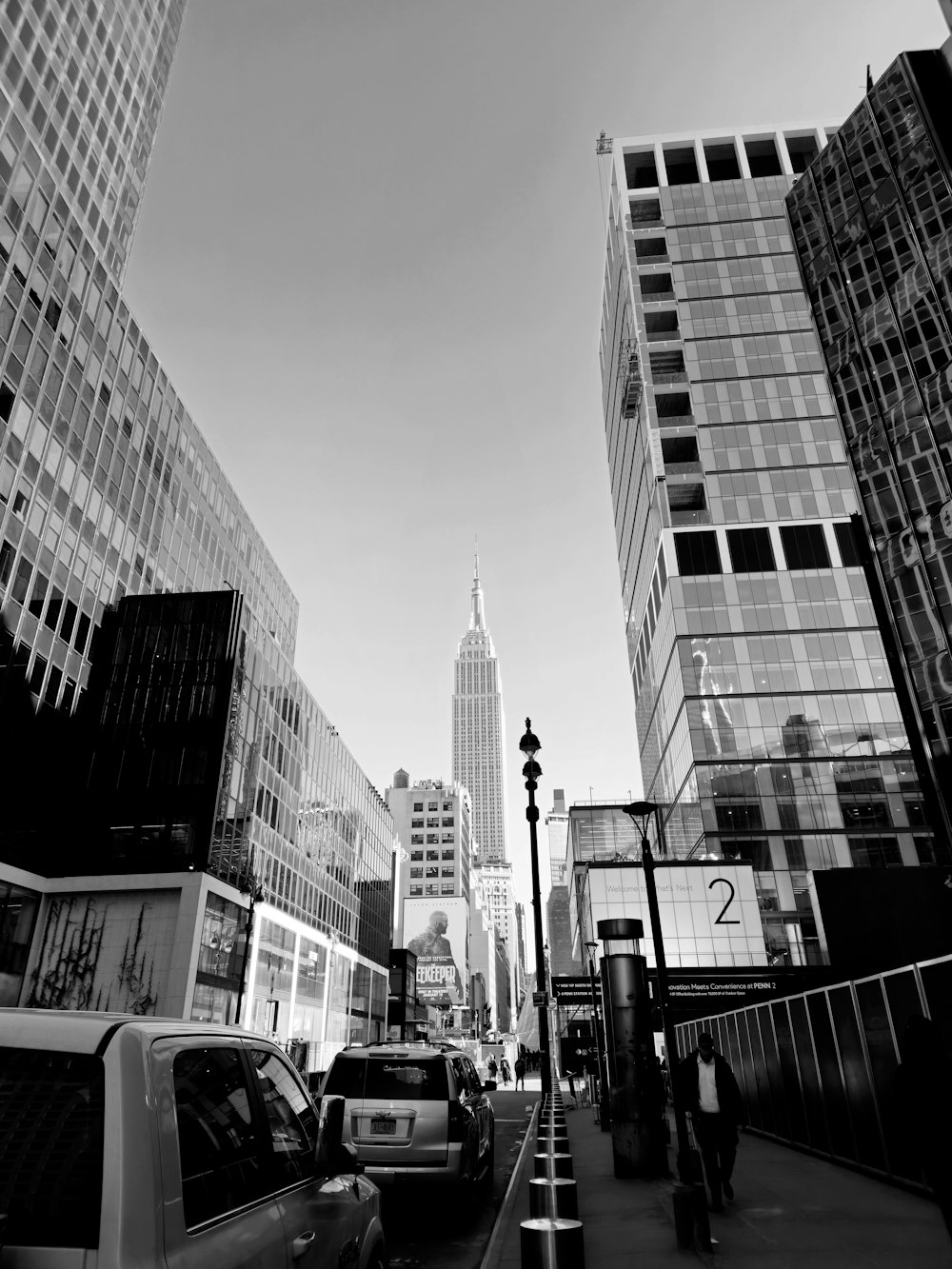 a black and white photo of a city street