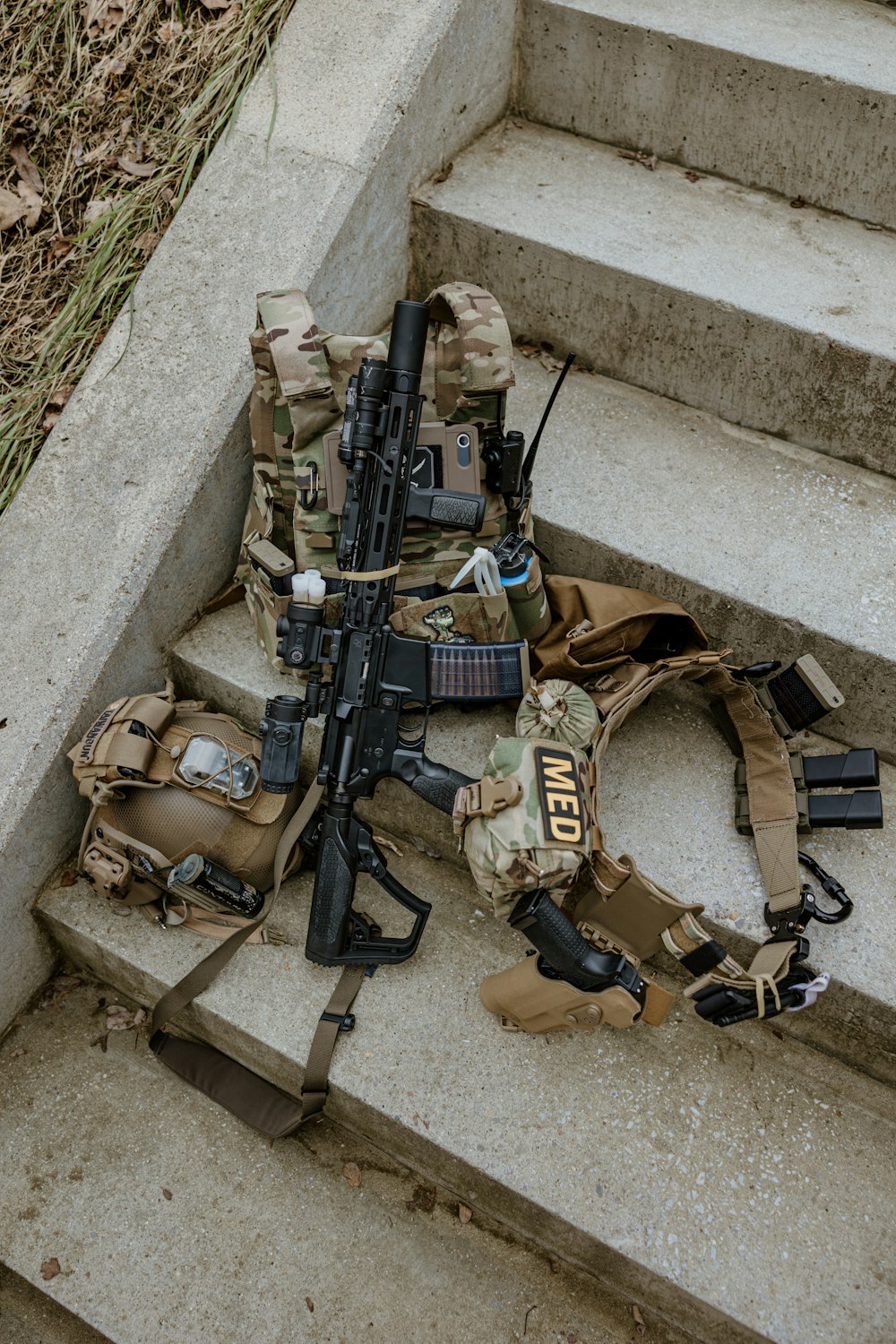 a bunch of items that are sitting on some steps