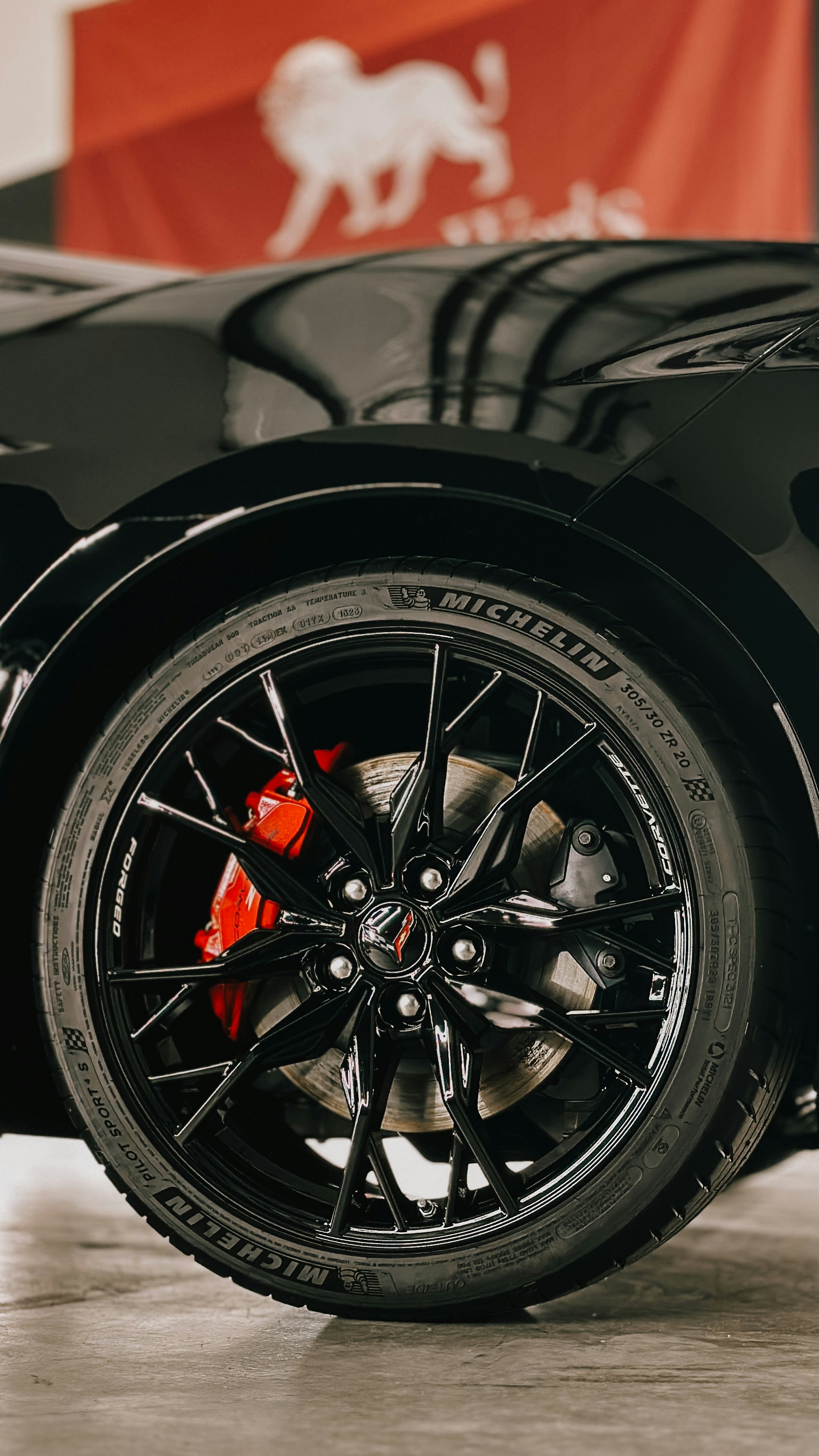 Choose from a curated selection of car photos. Always free on Unsplash.