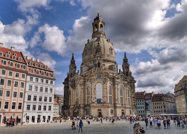 Zerstören geht schneller als Aufbauen