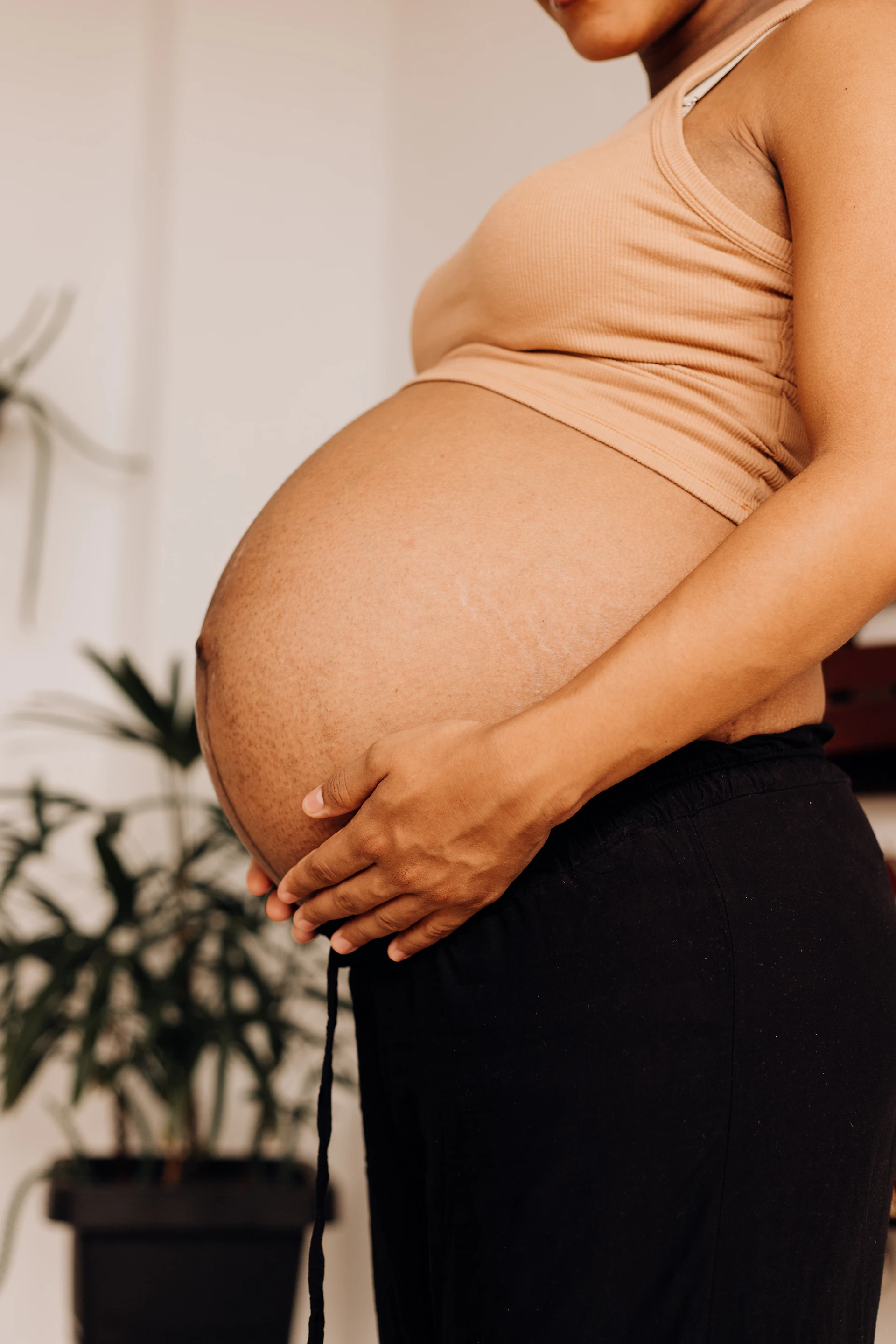 Pregnant woman receiving prenatal care