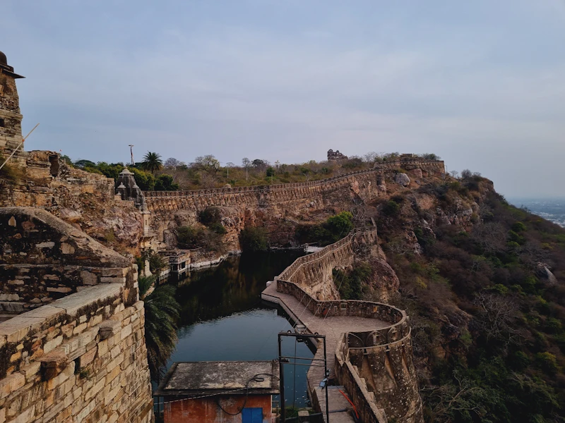 Best Family Beaches Near Chittorgarh: Calm Water, Shade, and No Nasty Surprises