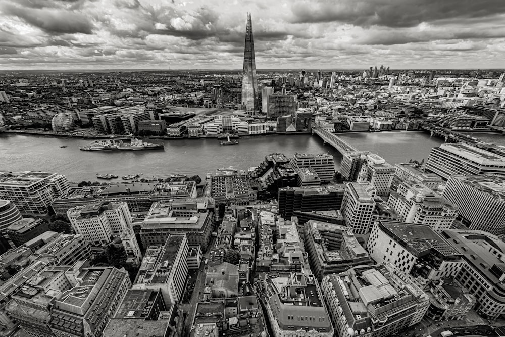 a black and white photo of the city of london