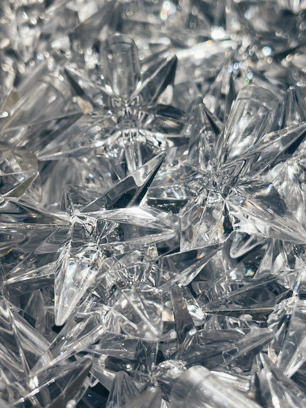 a close up of a bunch of crystal shards