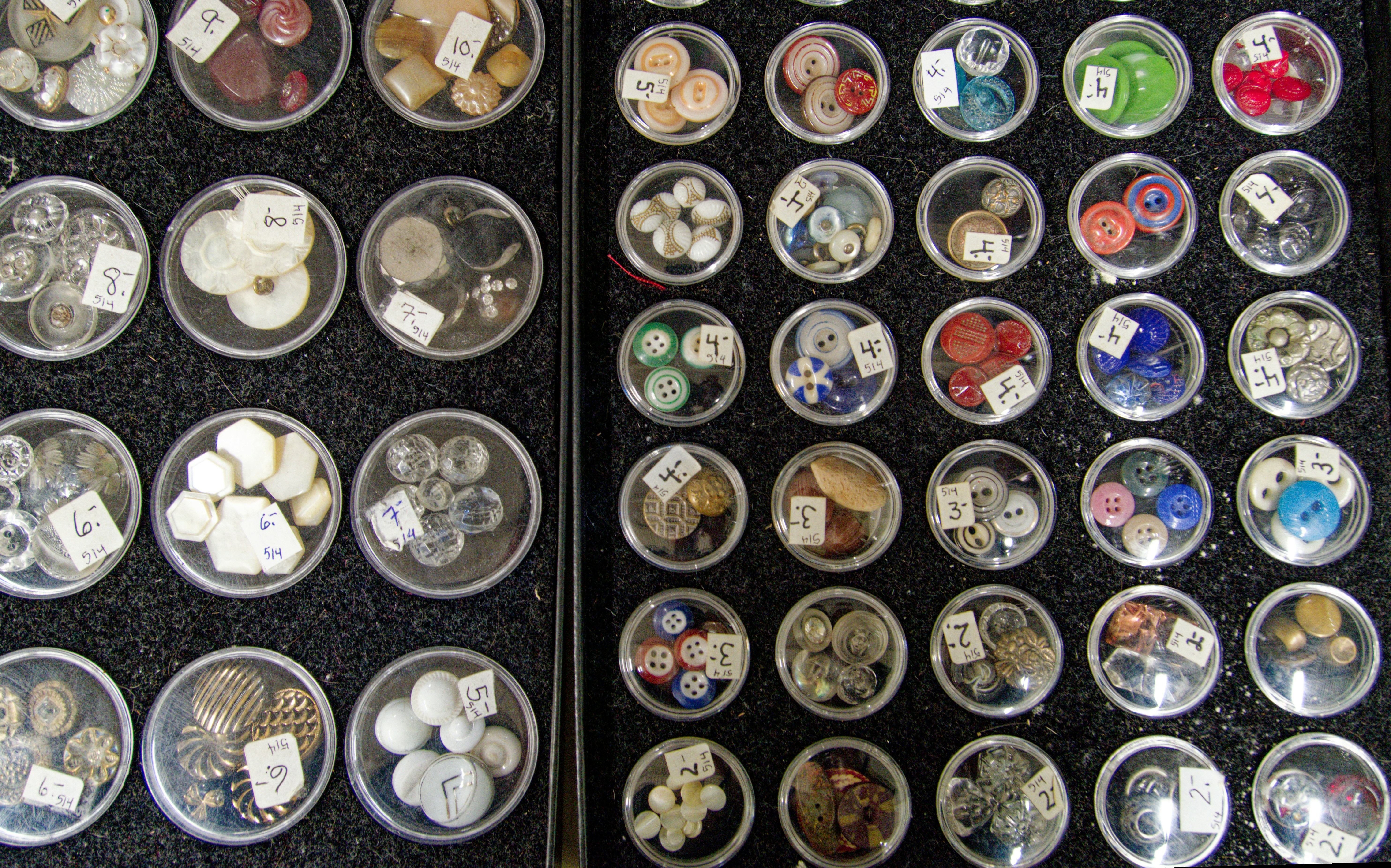 Advanced Strategies for Boutique Gift Shops in 2026: Micro‑Collections, On‑Demand Prints, and Edge‑First Fulfillment