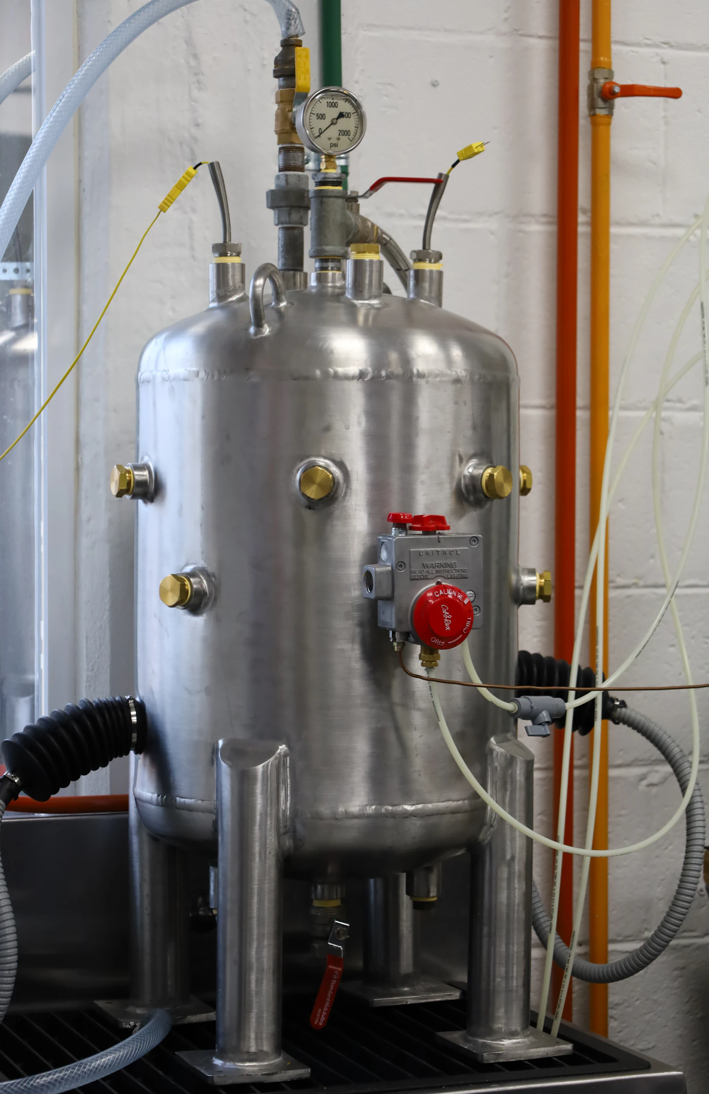 Large industrial metal tank and air receiver fabrication