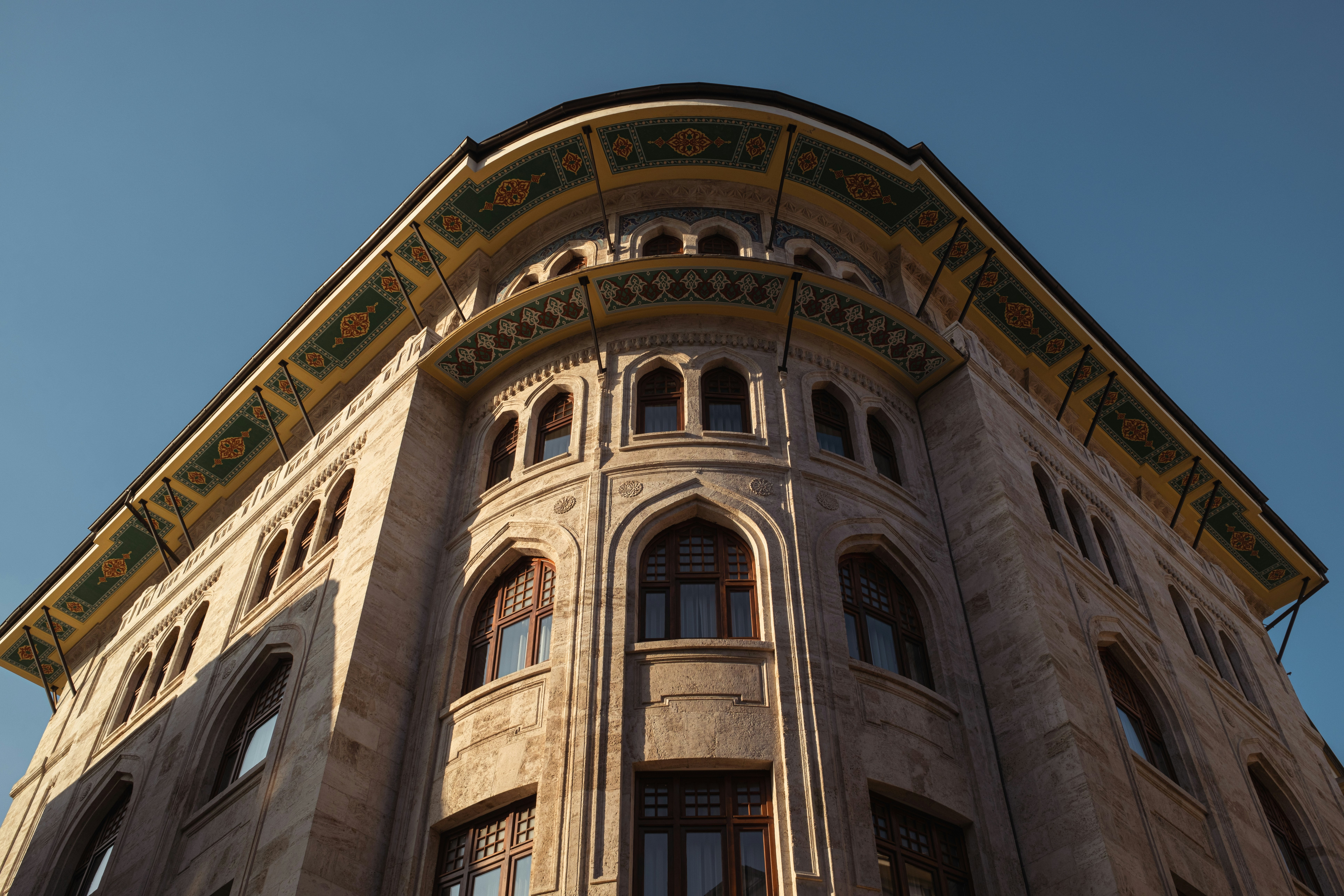 Photo by irfansimsar