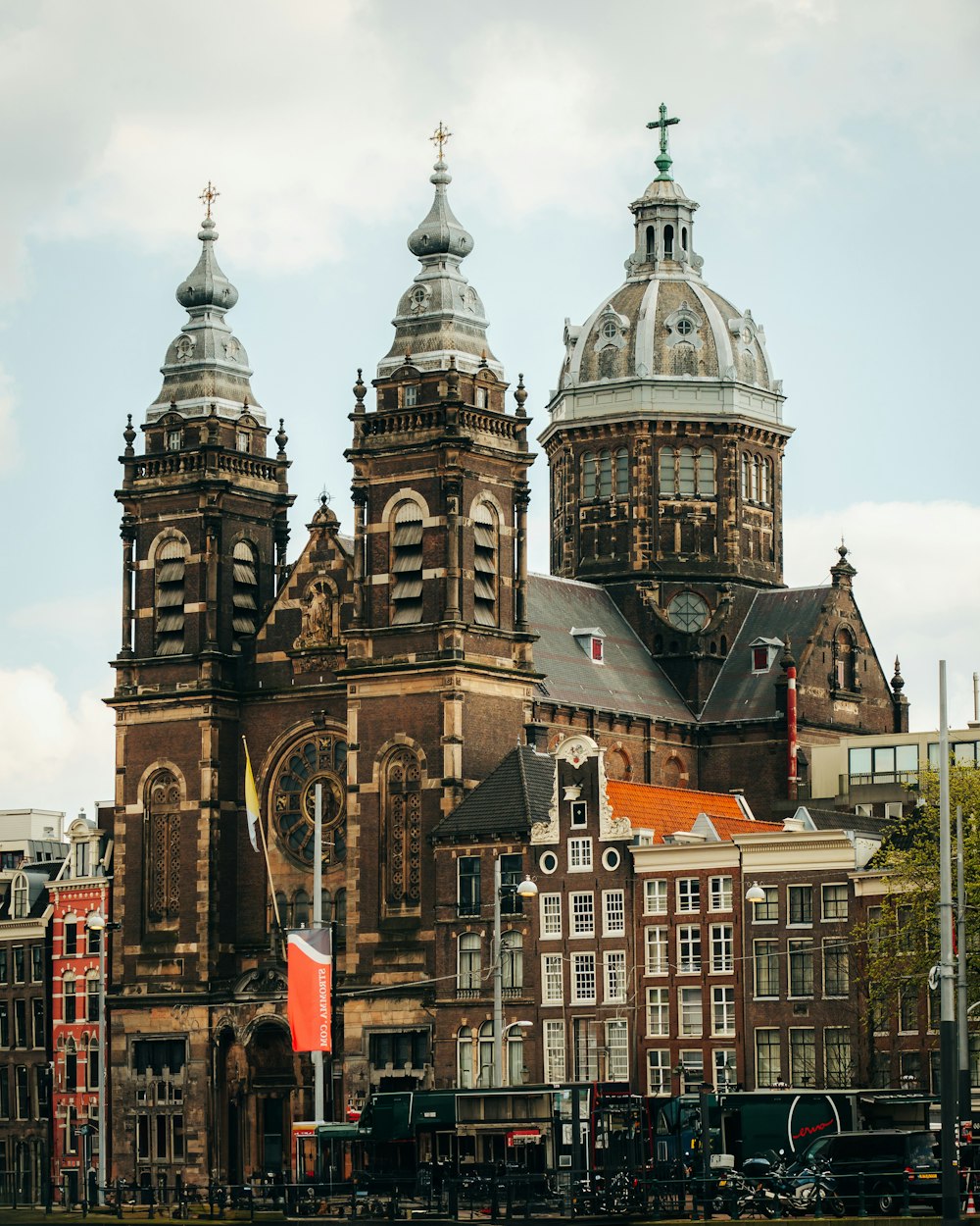 a large building with two towers on top of it