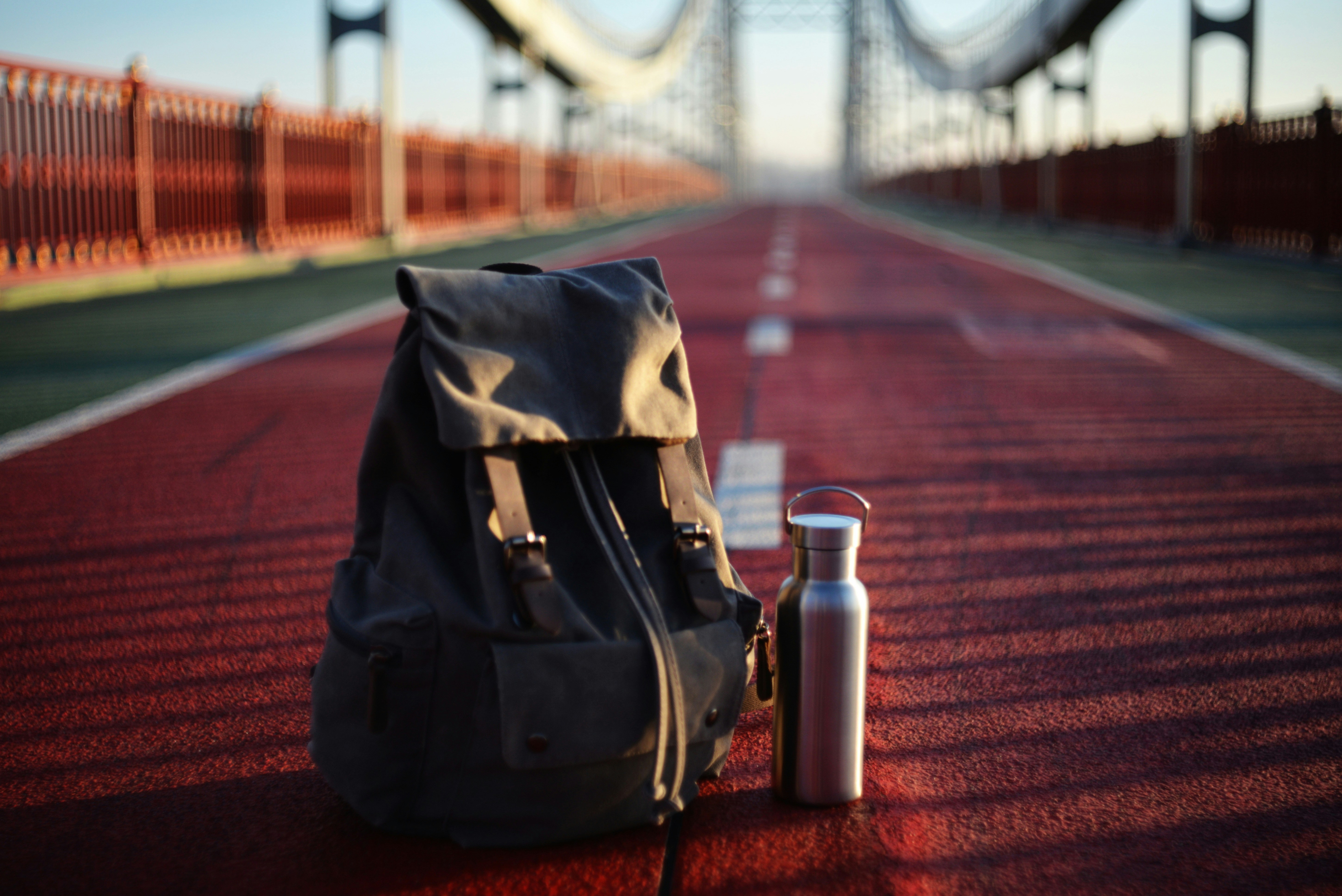NOMATIC Navigator Travel Backpack 32L exterior
