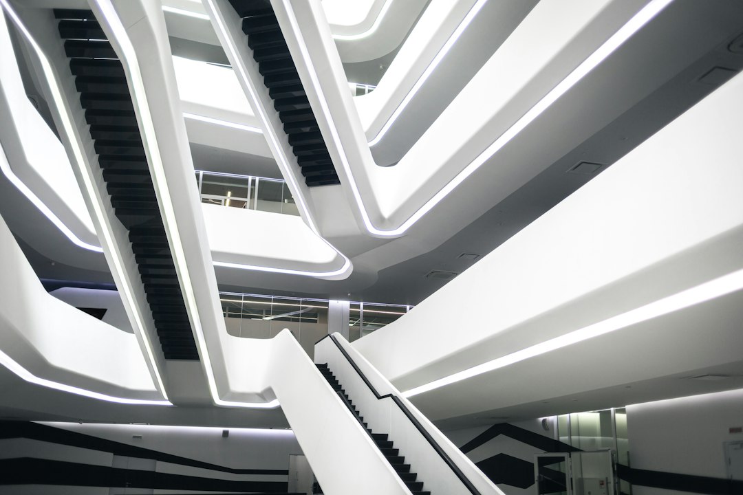 a very large building with a bunch of stairs,