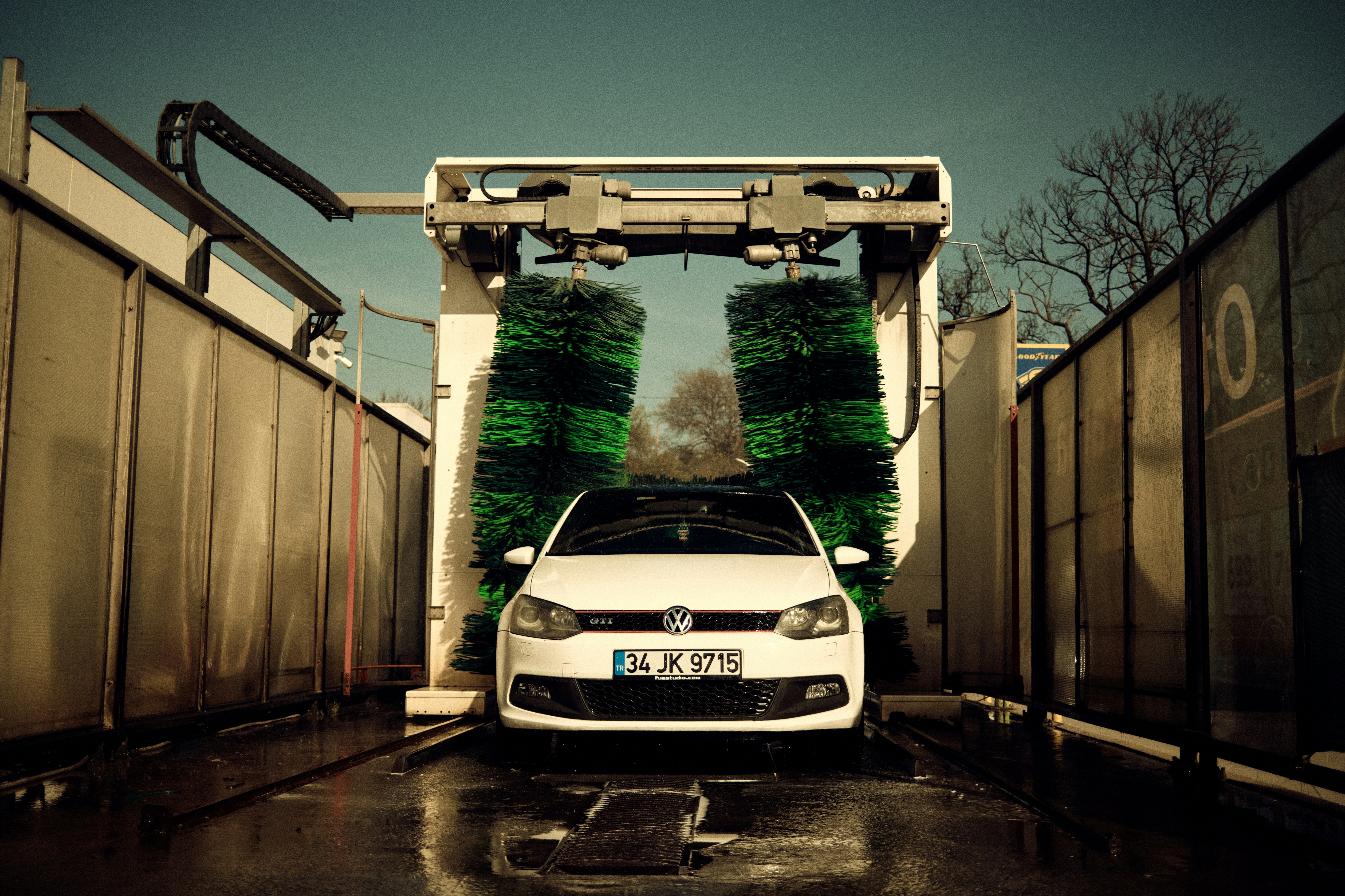 Refacciones y Accesorios