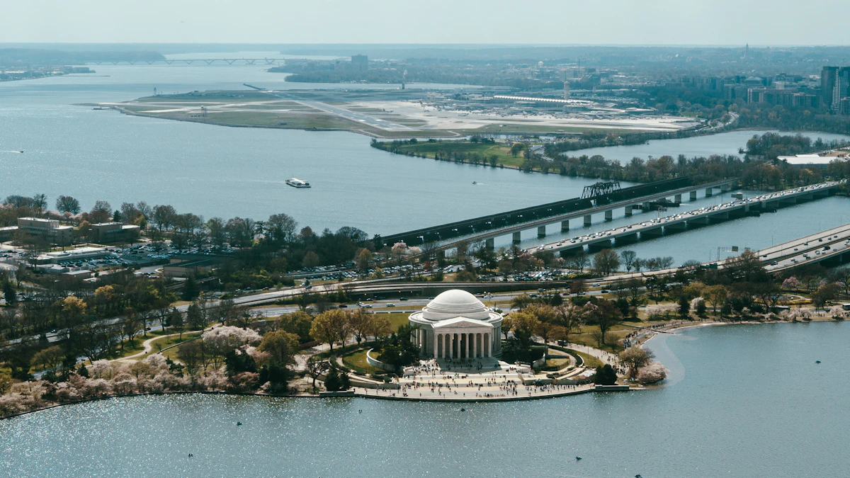 Kennedy Center vota hoy entre cerrar o inscribir el nombre de Trump
