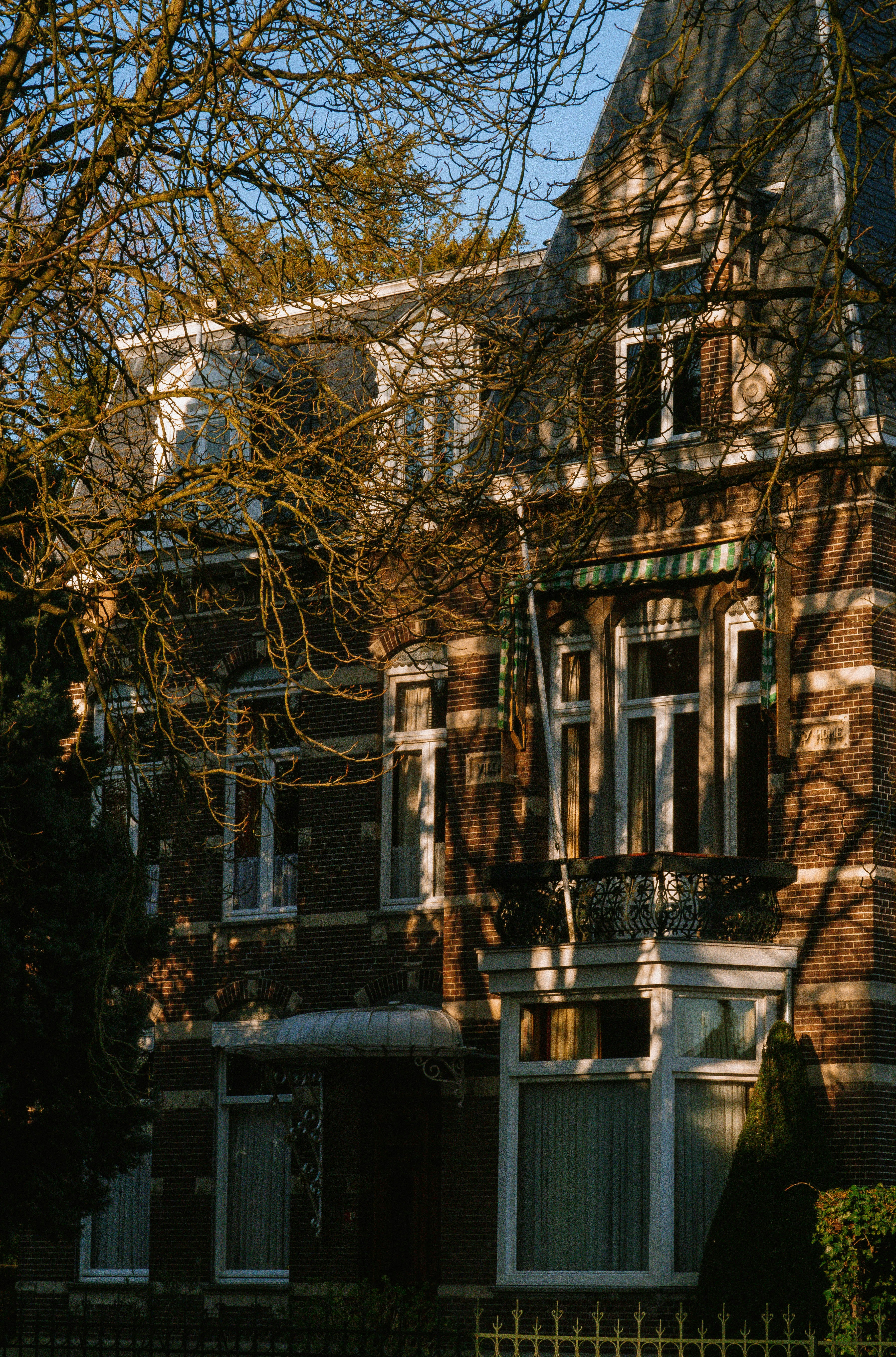 Photo by seenthroughmpk