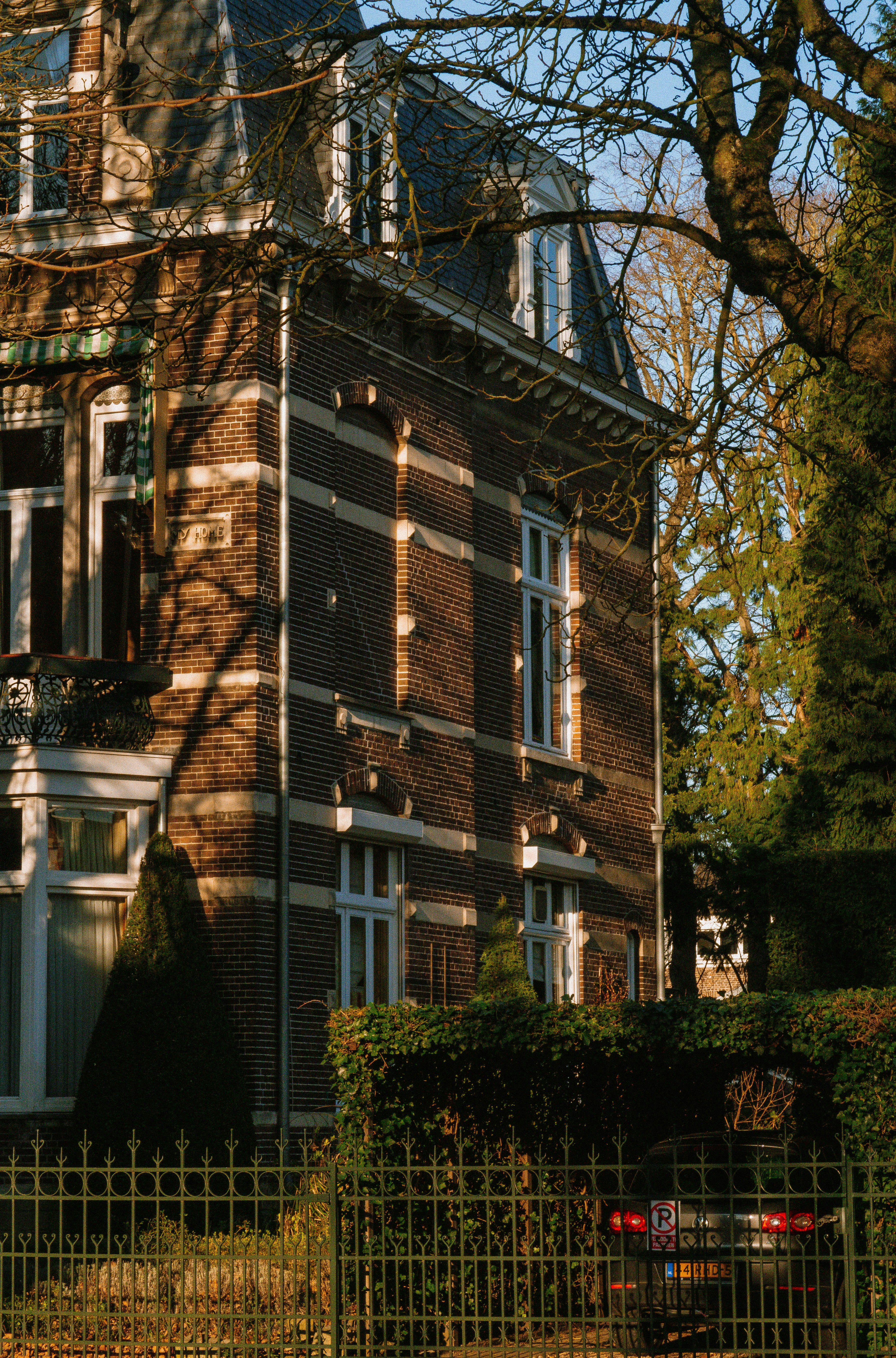 Photo by seenthroughmpk