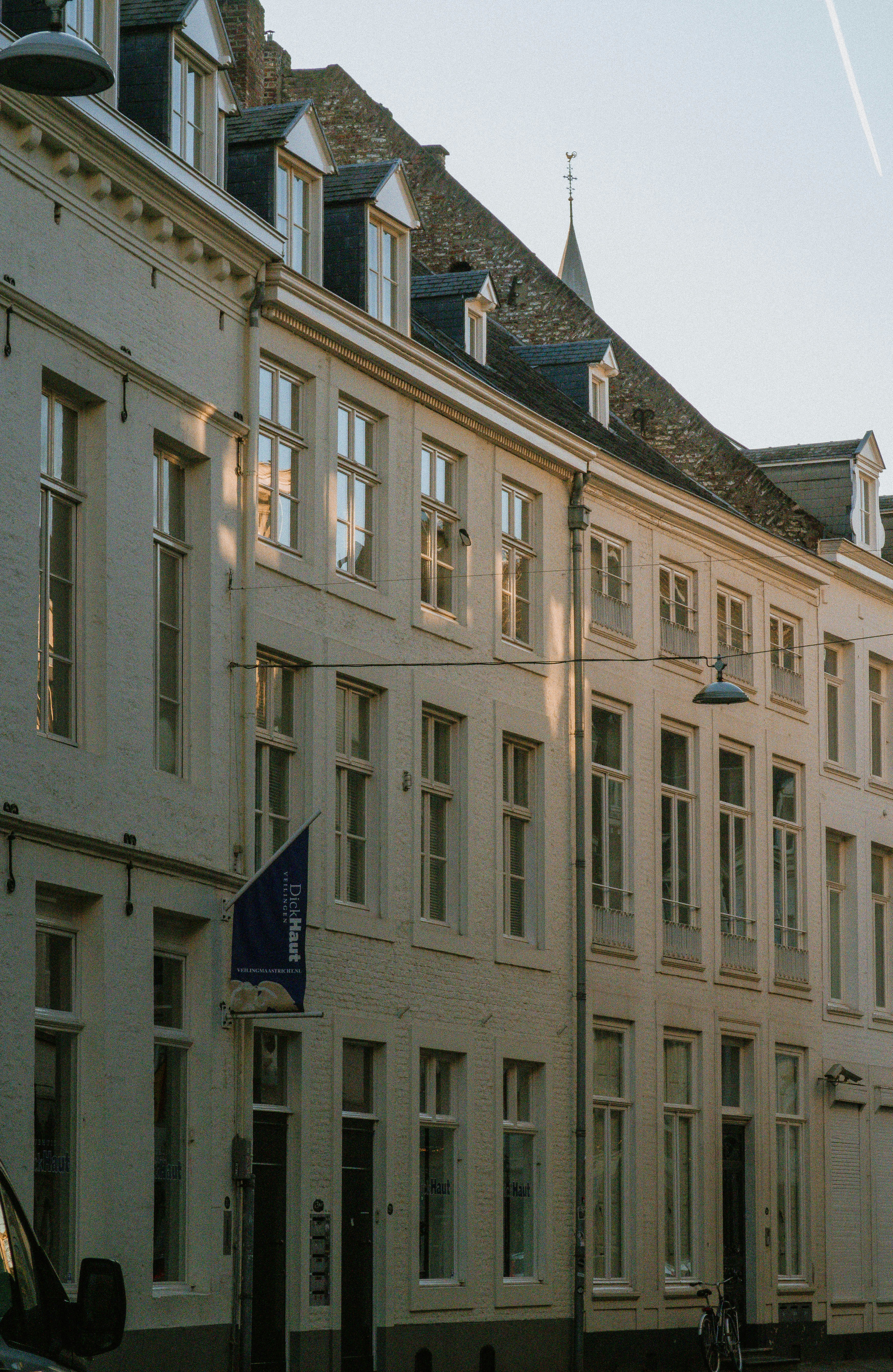 Photo by seenthroughmpk