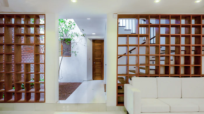 Courtyard House photo 2