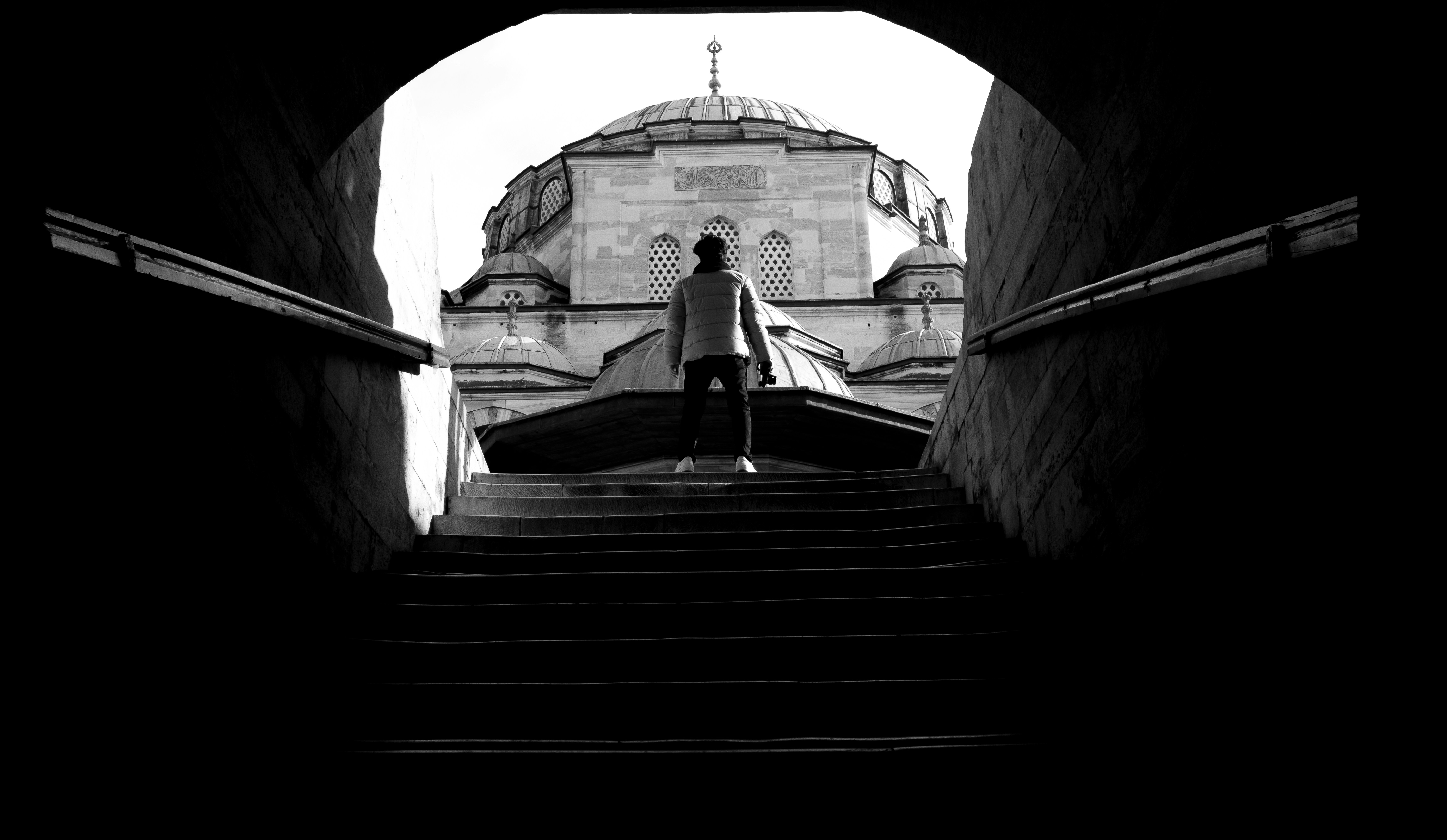 Photo by furkanelveren